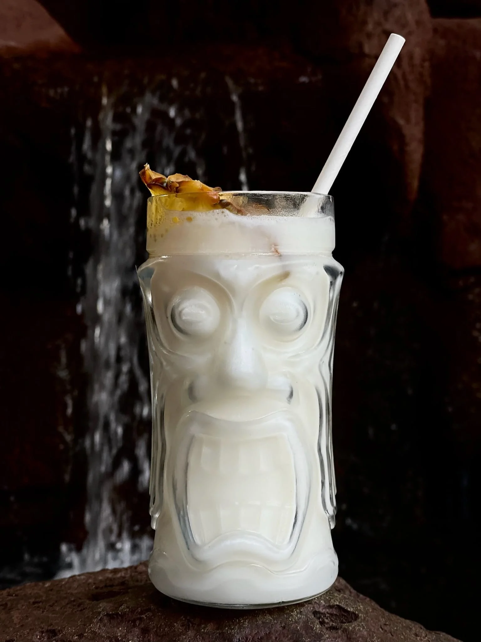 DTH_2023_HappyHour_PinaColada.jpg