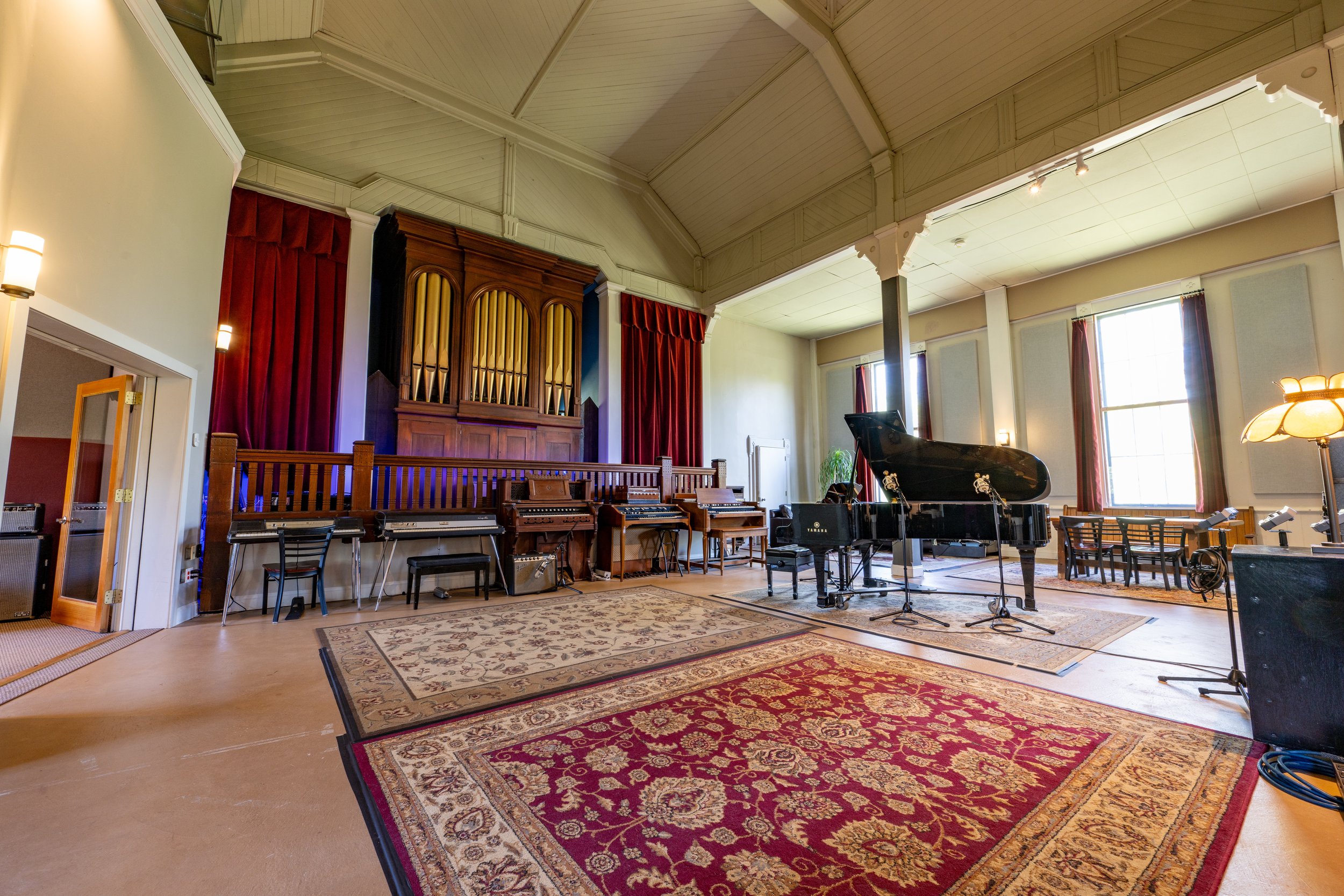 The studio is big enough to accommodate larger ensembles— we are able to comfortably record a 20-piece big band!