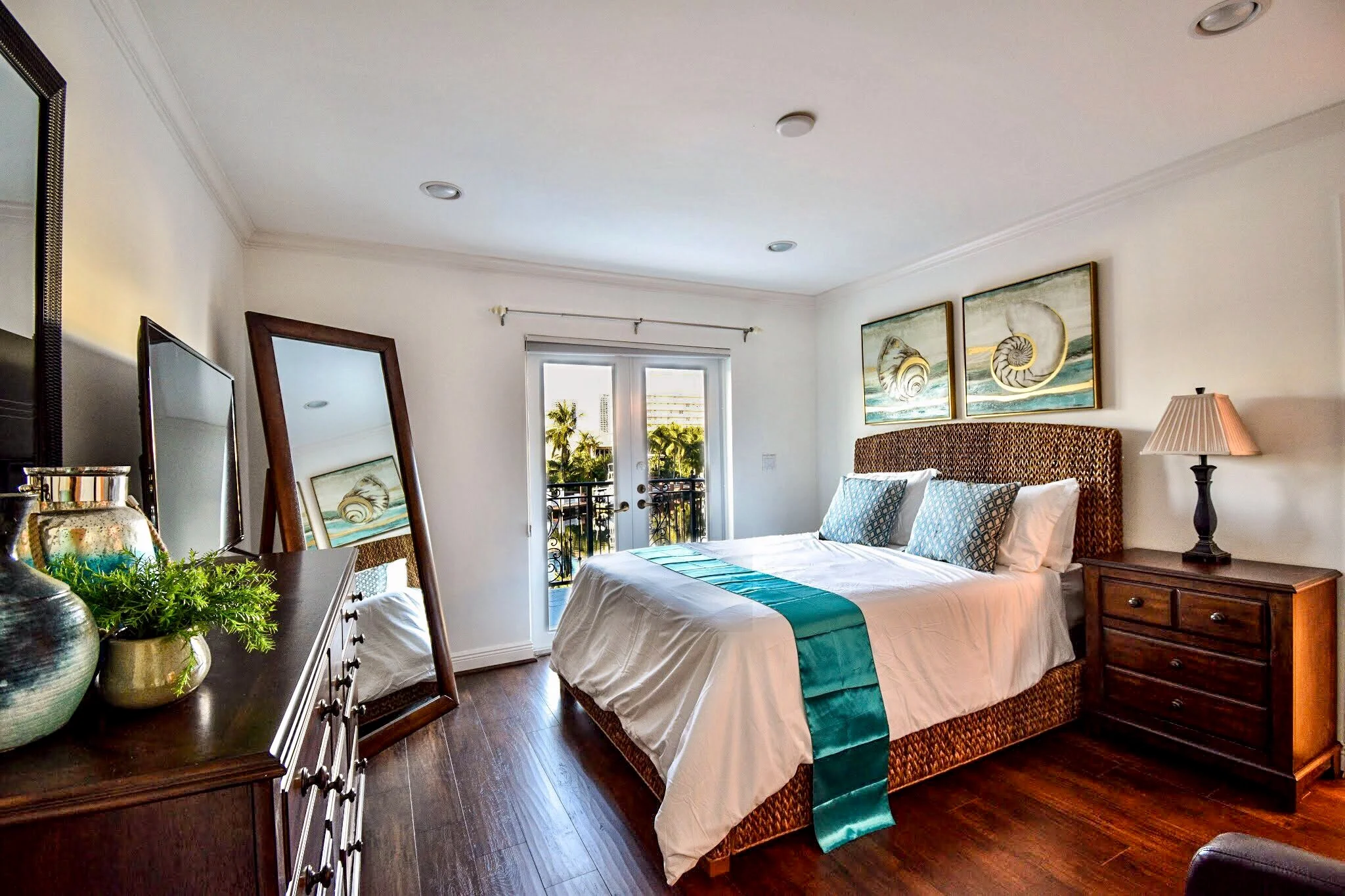 TurnKey VR Investments: Finally, a company that does it all! From Purchase to Furnish to Management