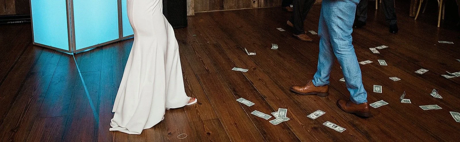 Top 5 Questions About Tipping Your Wedding Vendors