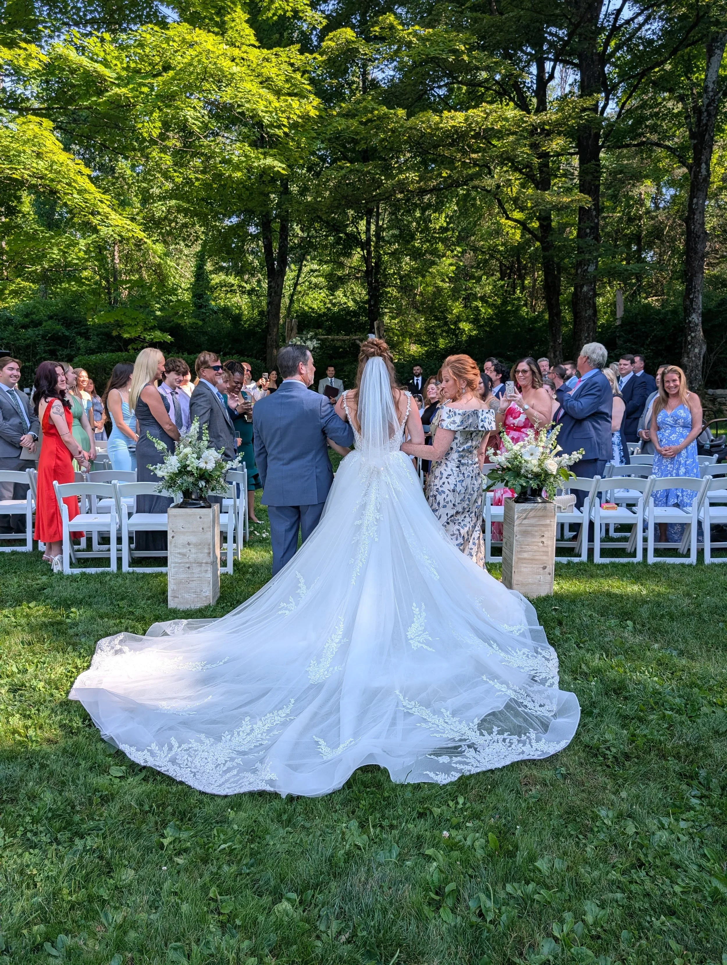How Does The Preston Barn Handle Wedding Ceremonies and Receptions On Site?