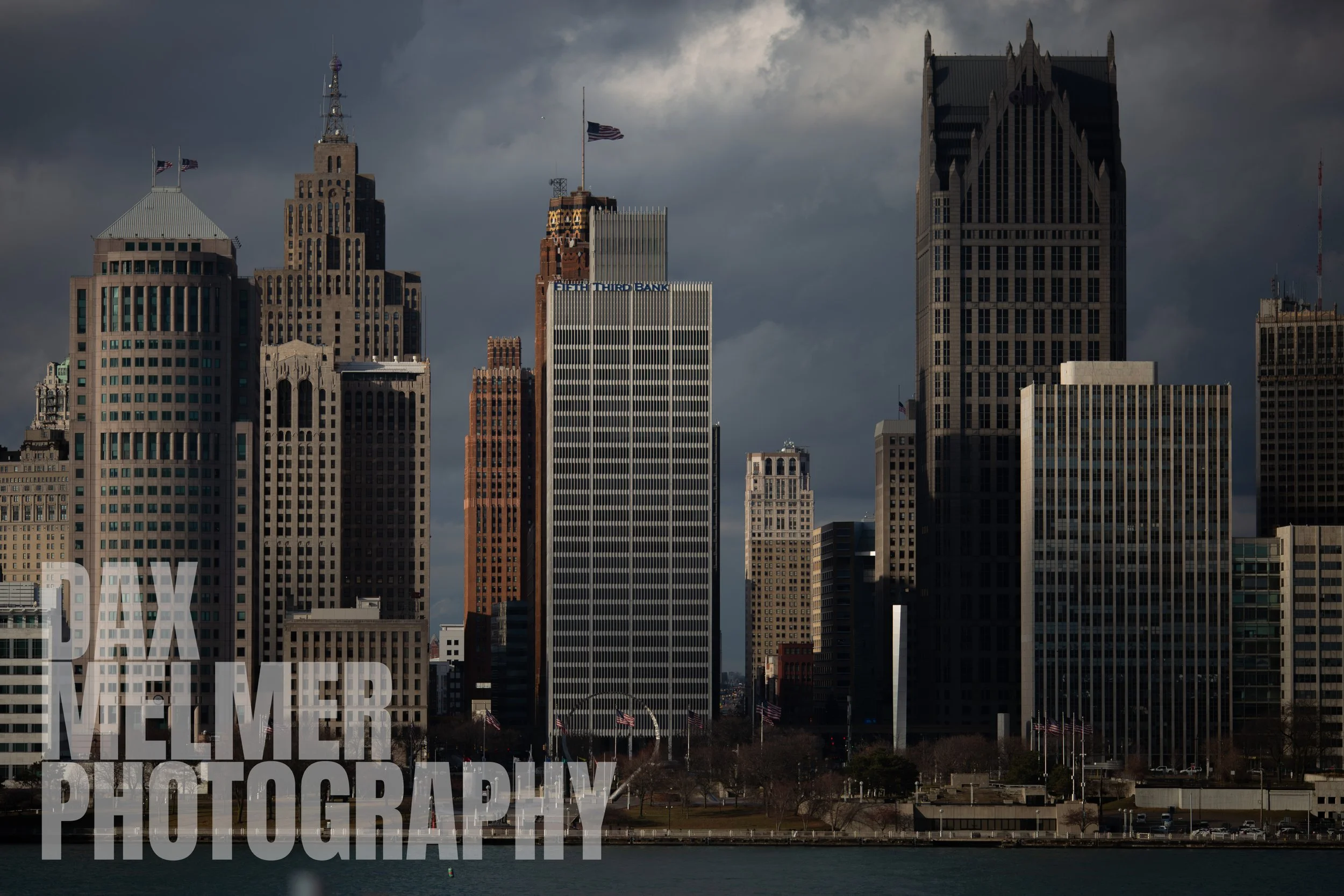 Detroit_Dark-1.JPG