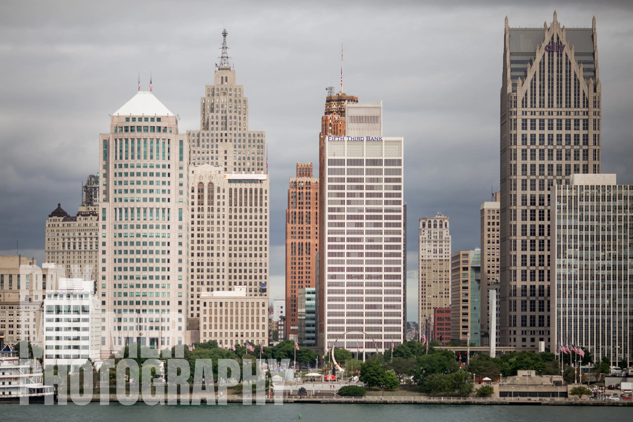 Detroit_Skyline-1.JPG
