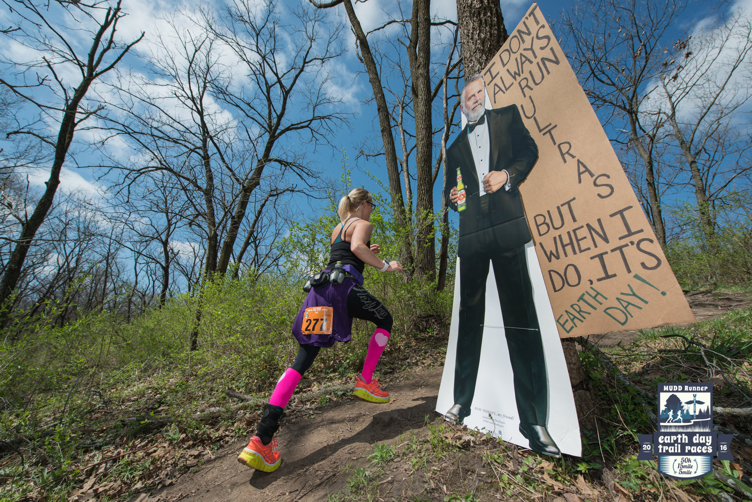 EarthDaySignWomen.jpg