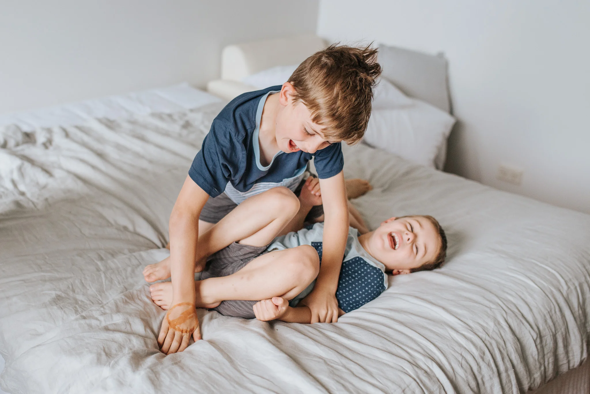 professional child photographer melbourne - in home lifestyle photography
