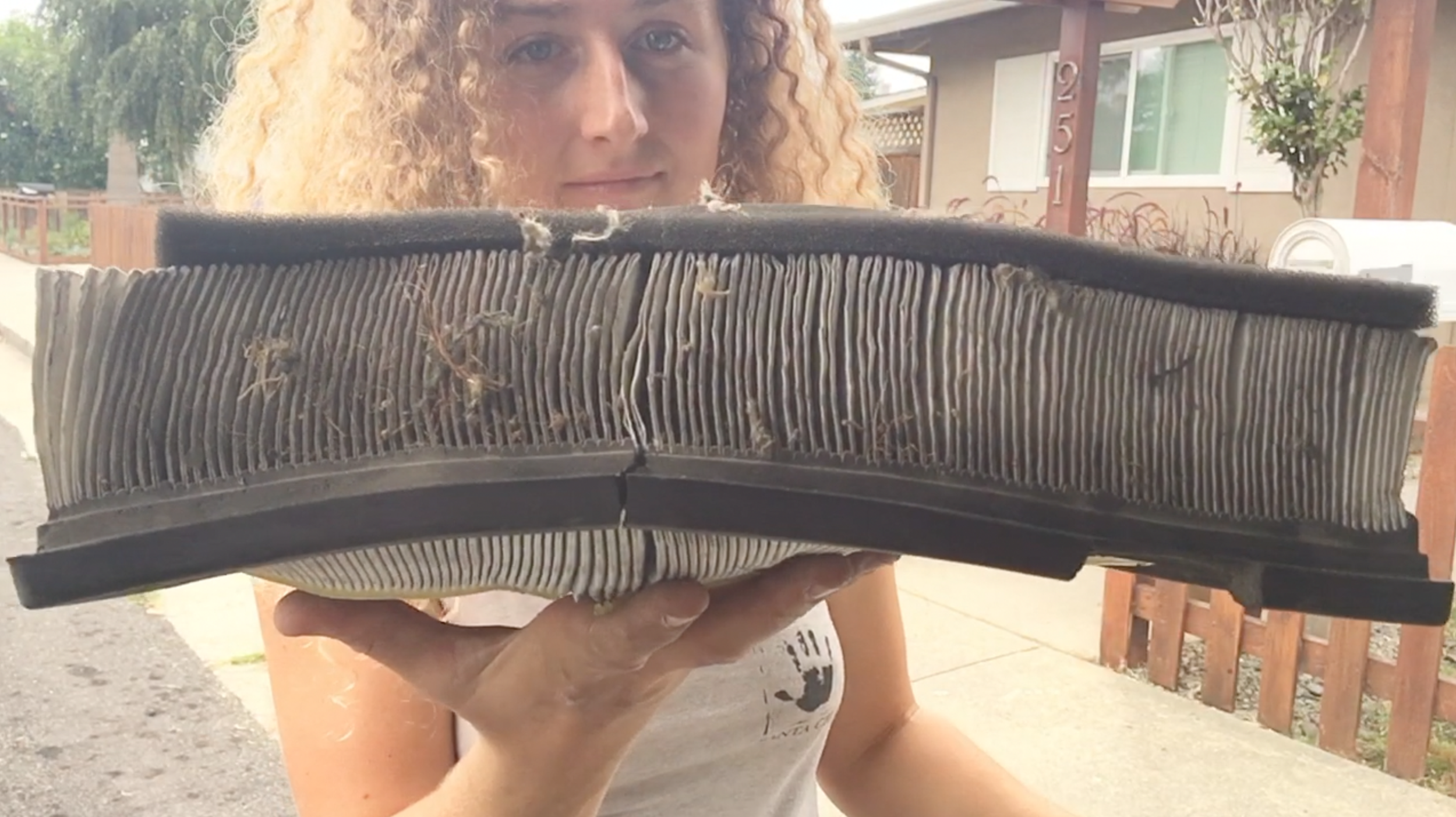 Sprinter Van Maintenance - Replacing the Air Filter 2006 Dodge Sprinter
