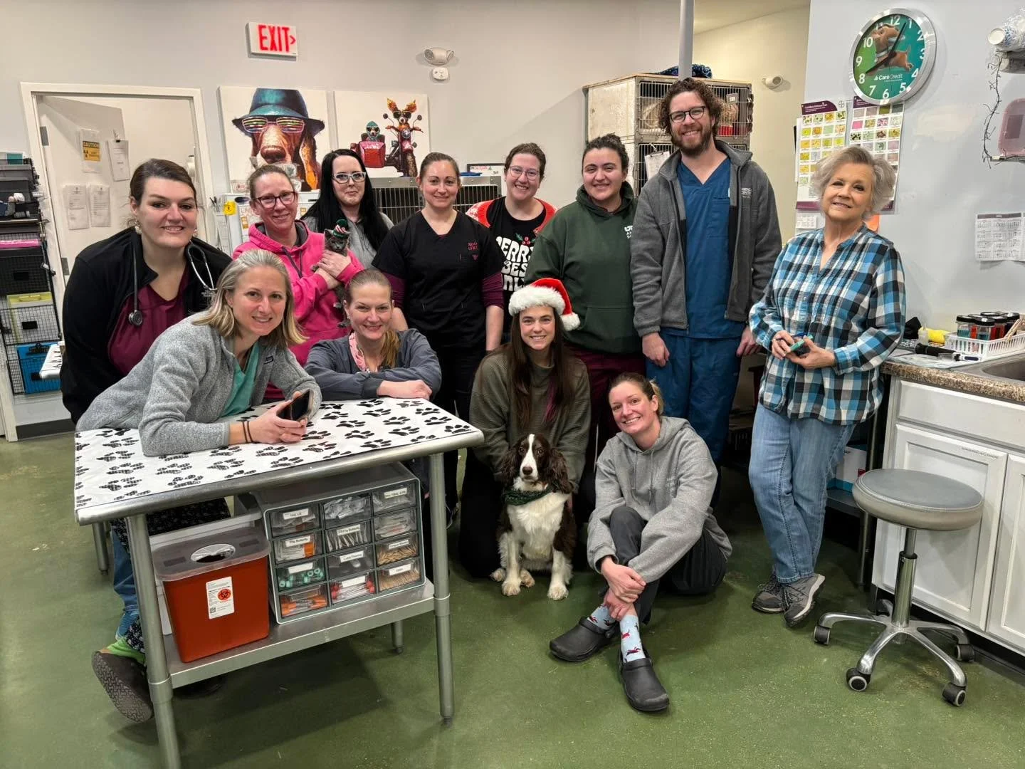 On the 1st day of Christmas the clinic gave to me&hellip; the best team💚❤️🎅🏼 

We hope you all have a Merry Christmas 🎄