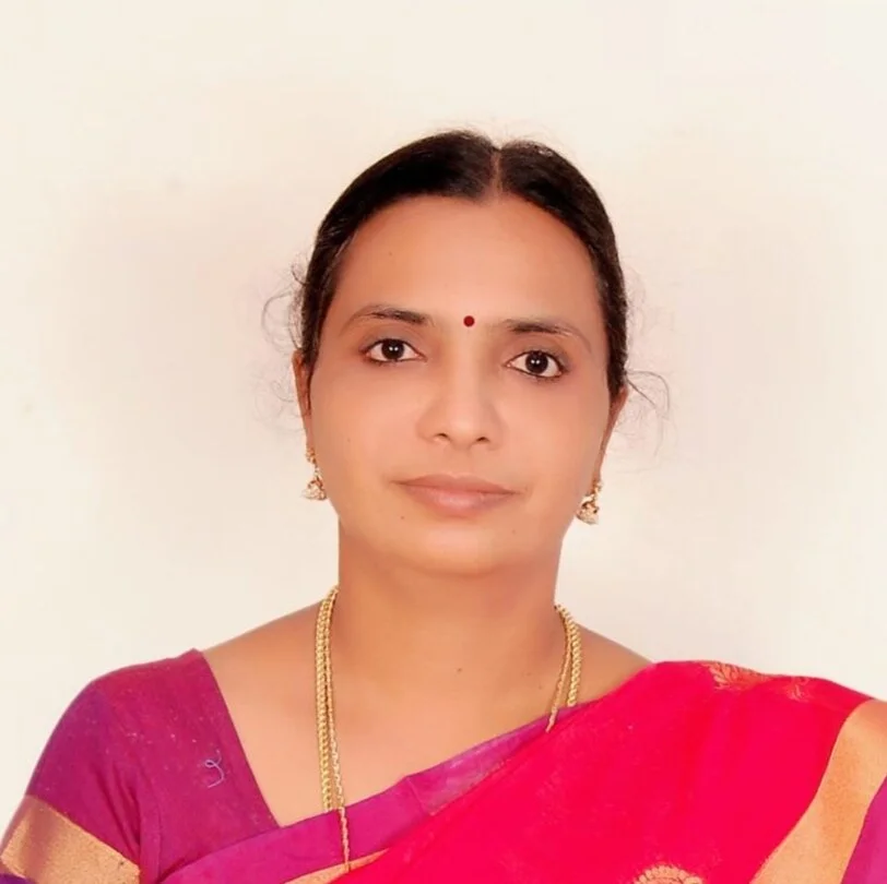 Dr.GayathriOral Diagnostician and Private Dental Practitioner