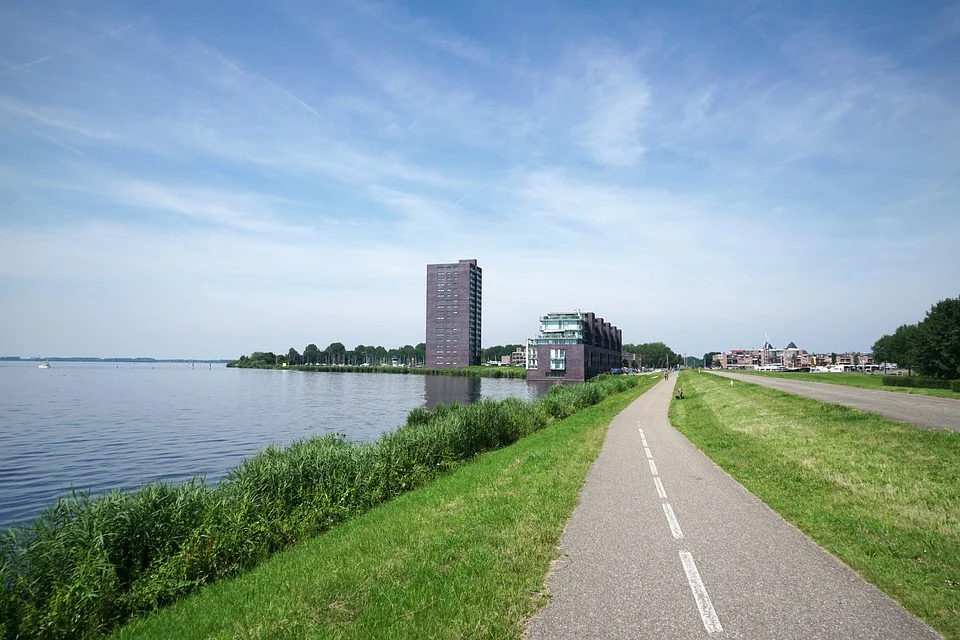 almere-City Harbour.jpg