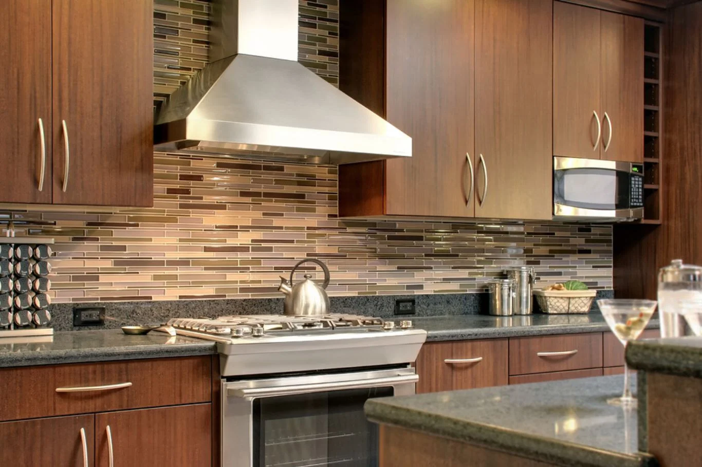 Modern-Brown-Glass-Tile-Designs-for-Backsplash.jpg