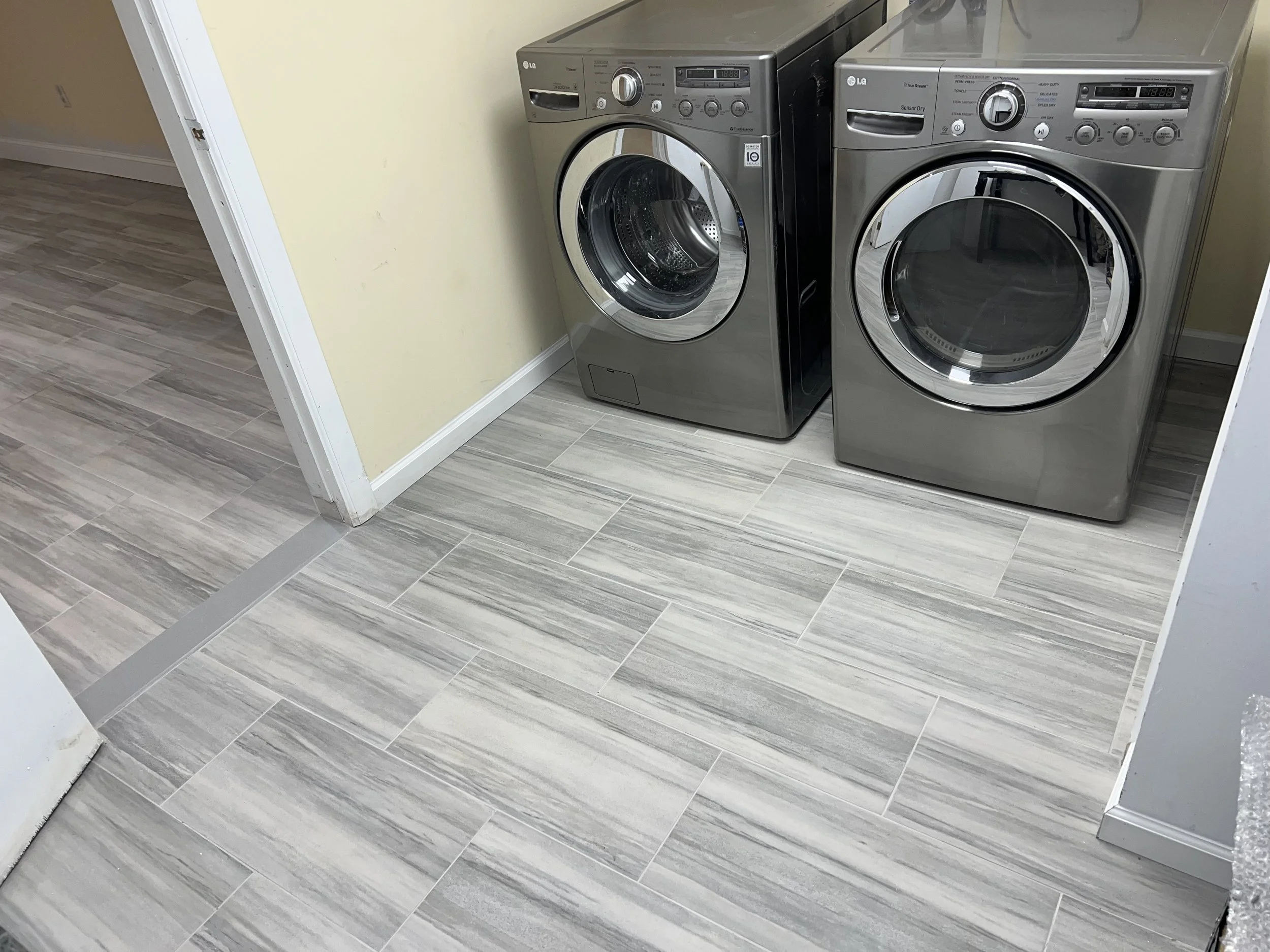 Porcelain Tile Laundry Room