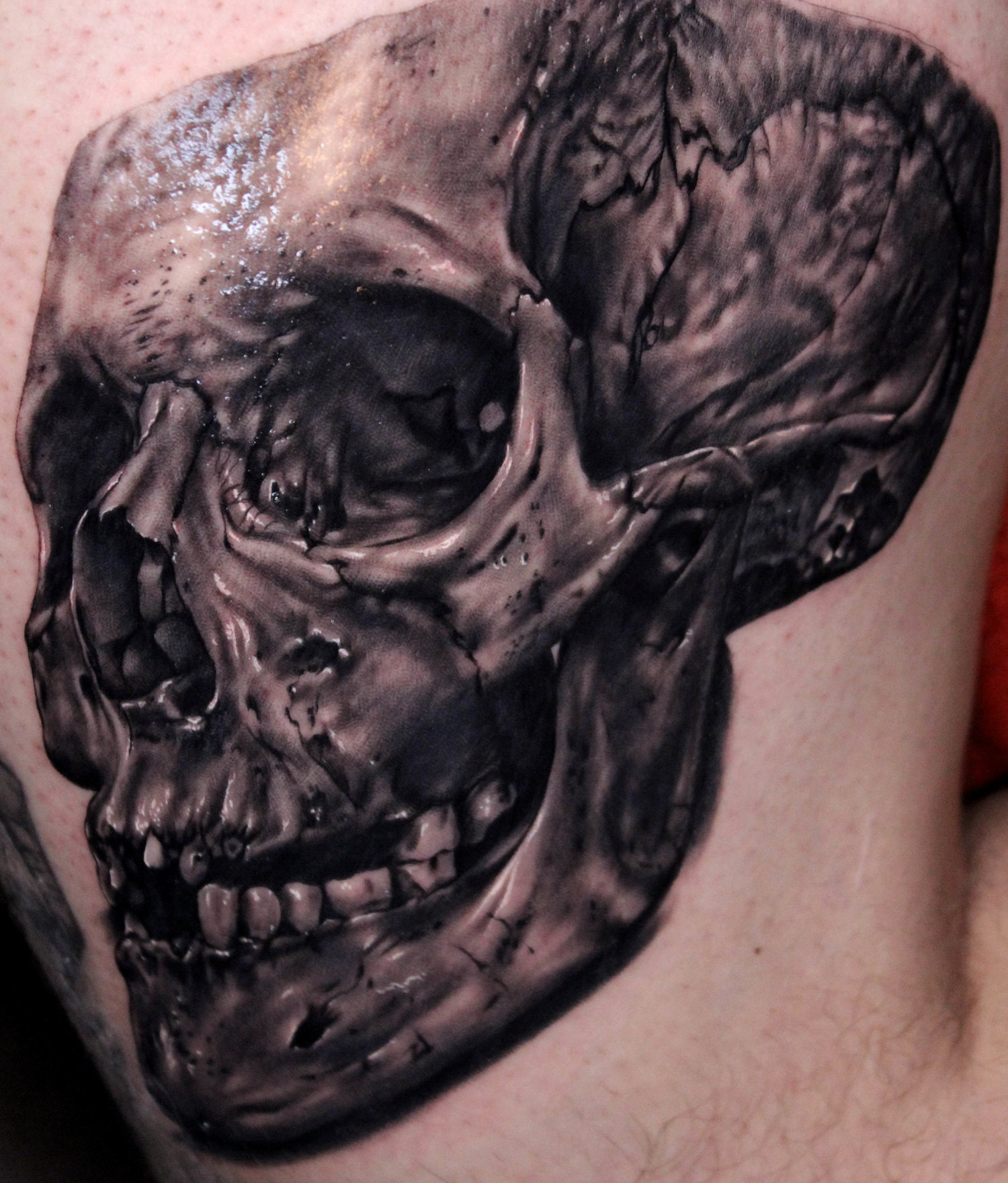realistic skull tattoo done in San Francisco at Masterpiece Tattoo