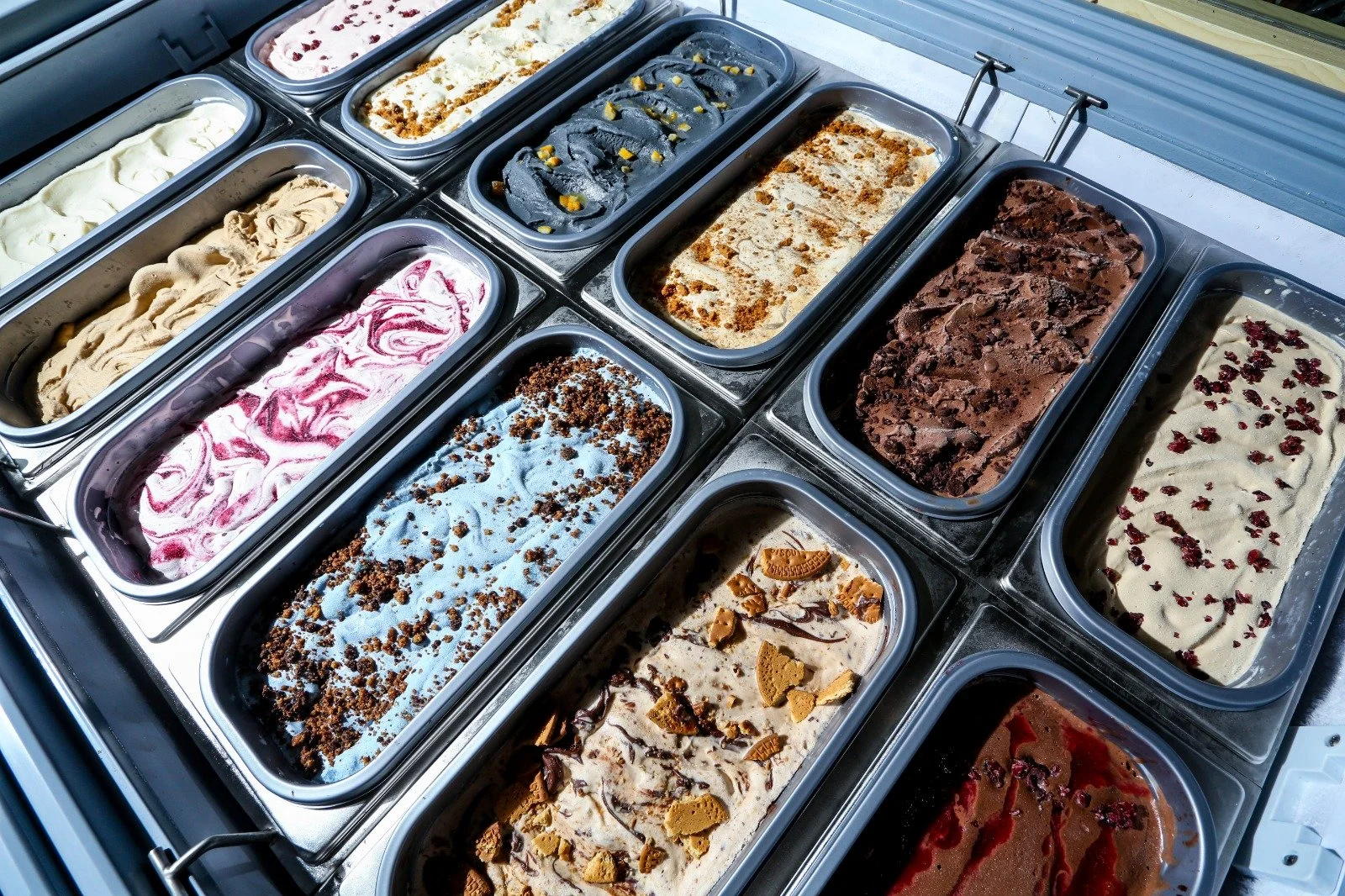 Three Folks Meruya 10.jpeg