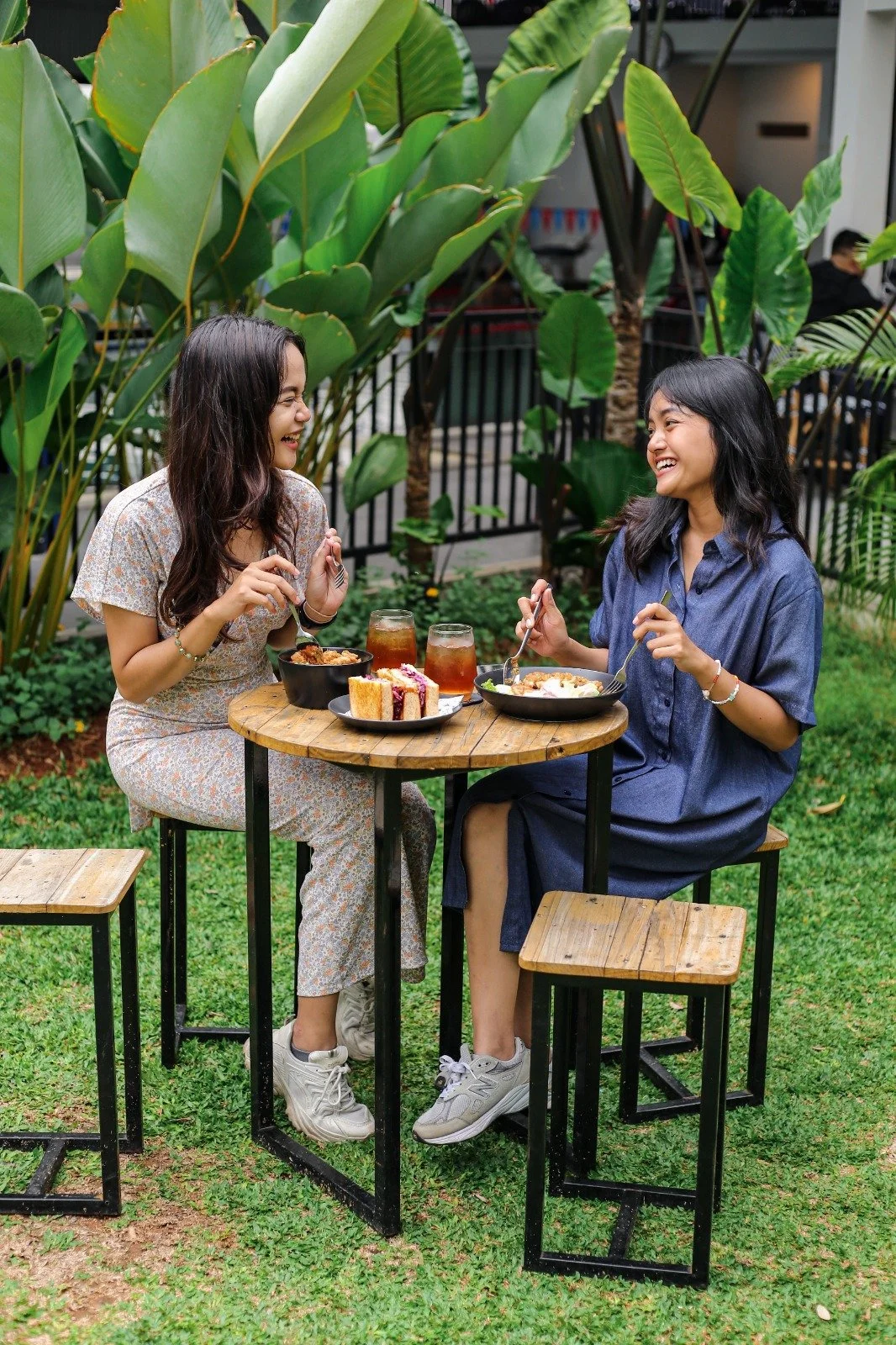 Lebak Bulus' Awesome Scoop Shop — three folks