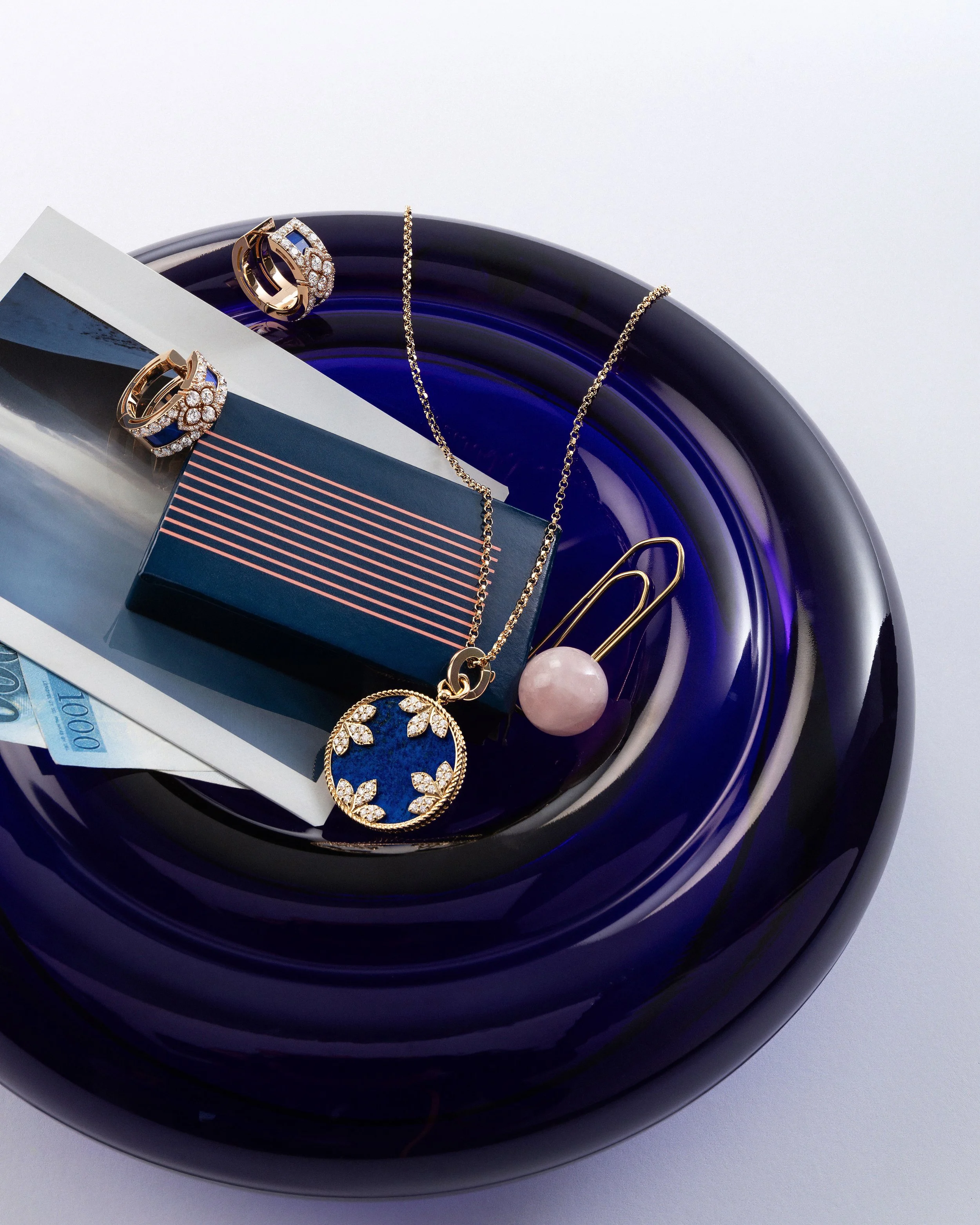   Roberto Coin, 2023  Agency - Garage Raw Art Director &amp; Photographer - Pier Giulio Caivano Editor - Pier Giulio Caivano Assistant - Federico Angoli, Mimmo Lanzafame, Davide Cocchi Producer - Rebecca Leonardi Lights - Simone Benetazzo Set Designe