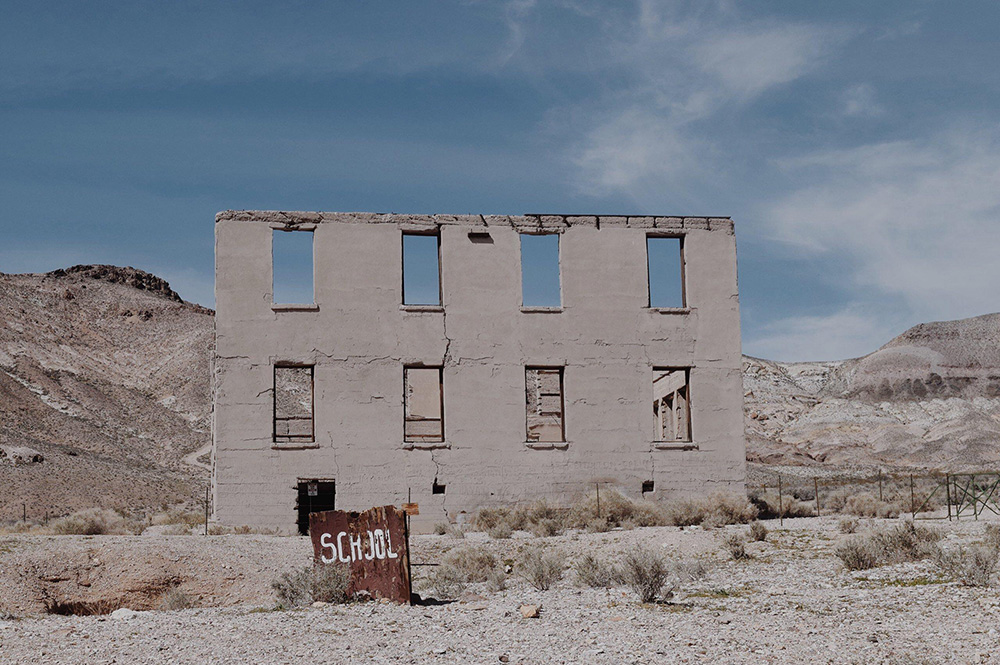 wlm_modernghosttowns_02.jpg