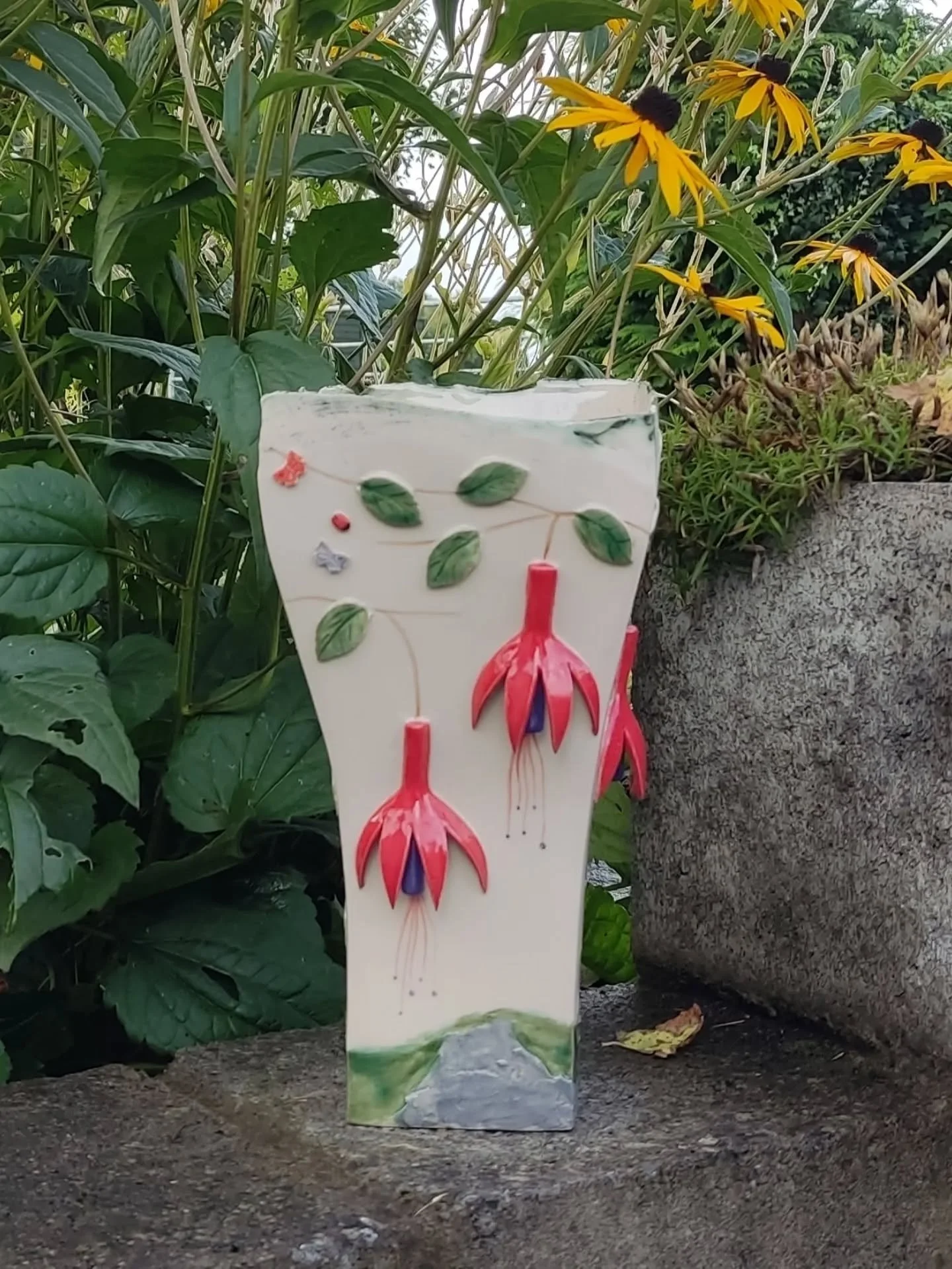Ceramics that transform your home, rooted in the peace and tranquility of the Irish Countryside.
.
.
. 
#nationalploughingchampionships #nationalploughing #madelocal #giftideas #giftware