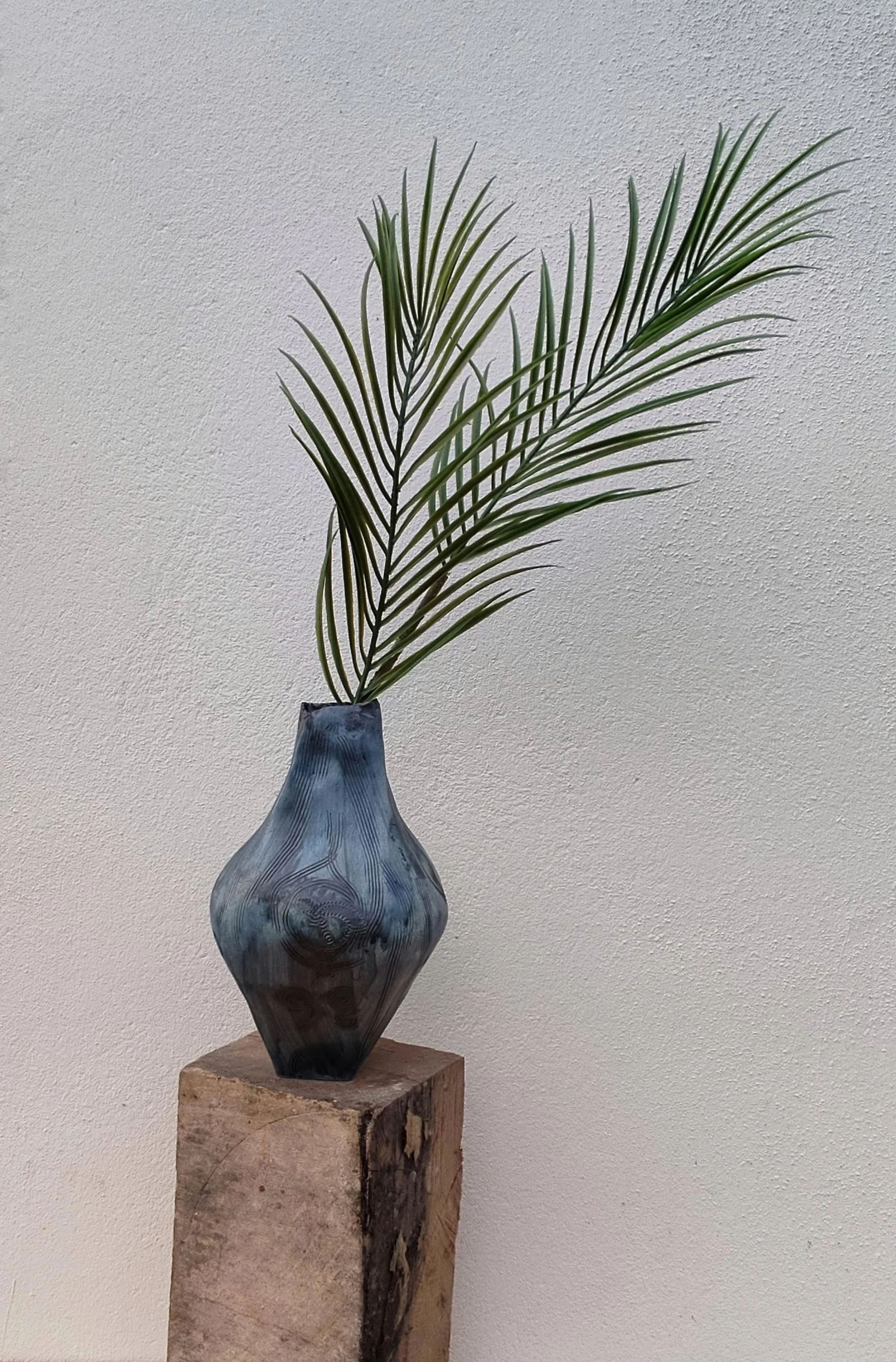 Bulbous Vase, Blue.jpeg