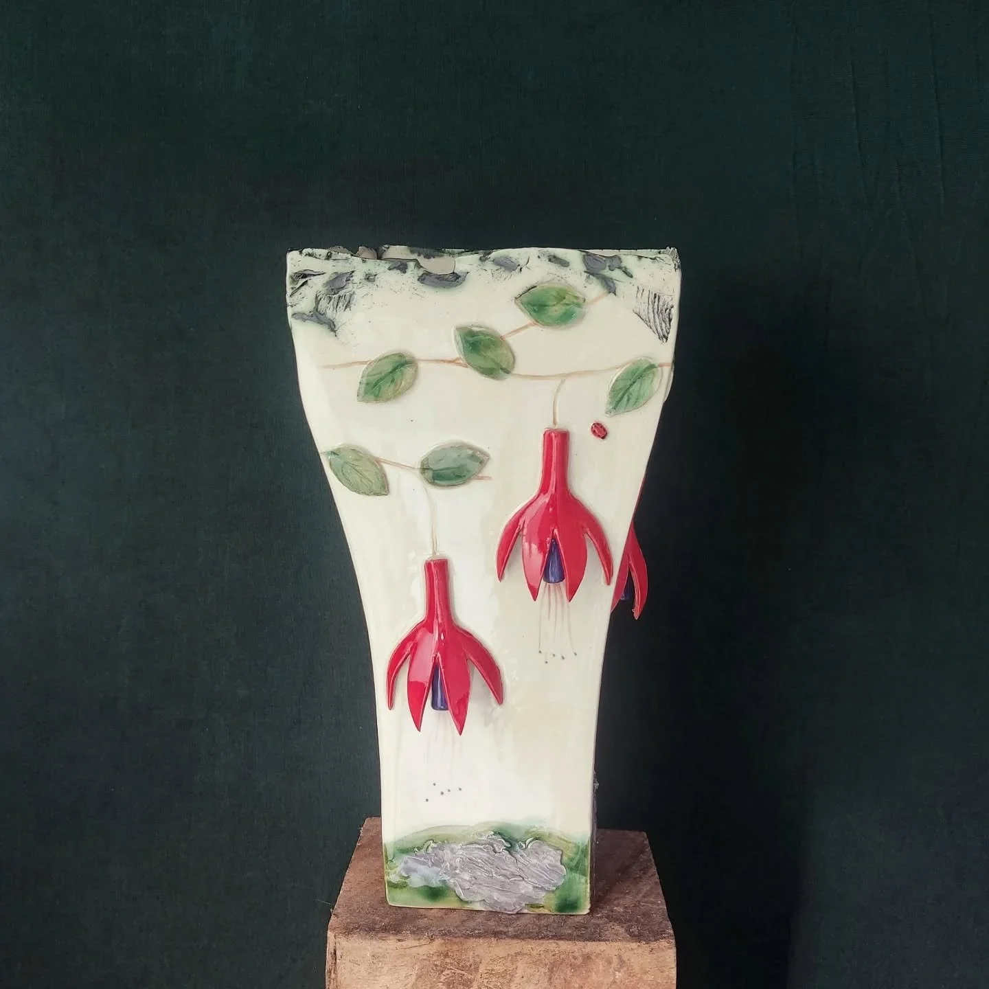 Large Vases

#wildflowersofireland #handmadeceramic #homestyling