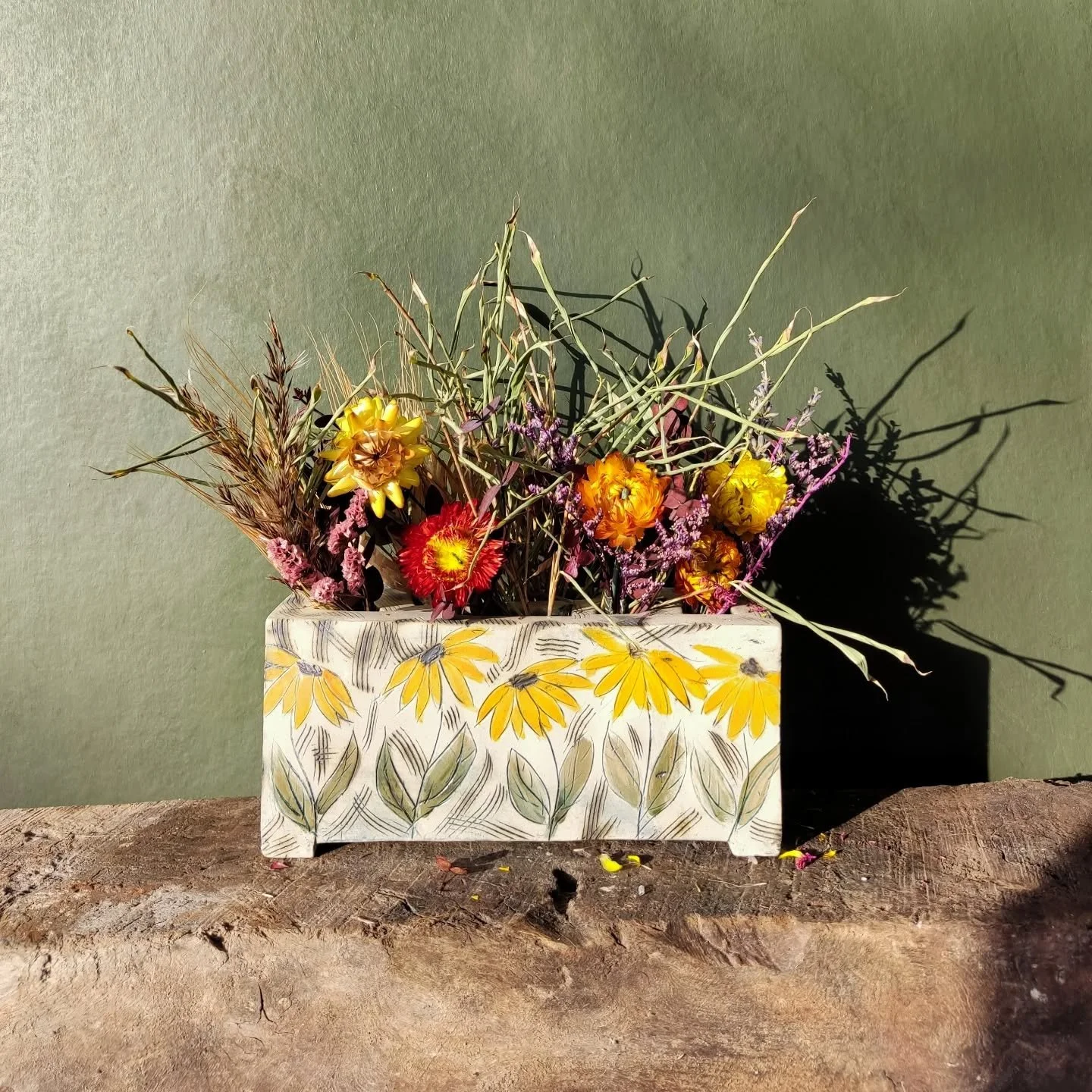 Flower Brick.
Containers of Transformation: Hand-built vessels representing the structures that hold our potential through life's journeys.

#handmade #ceramics #keramik #ceramicartist #irishmade