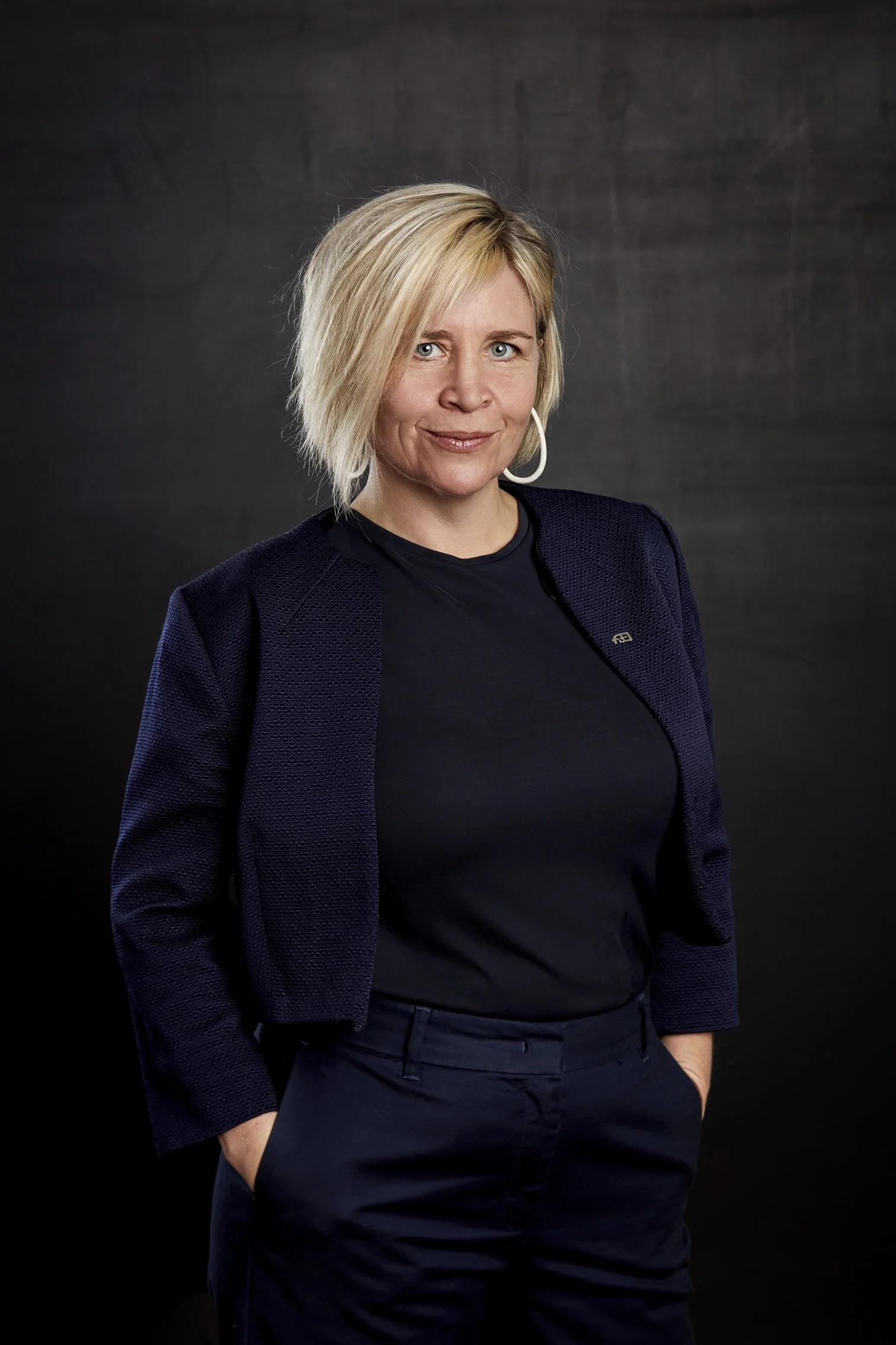 Staff member portrait for the FEI 5