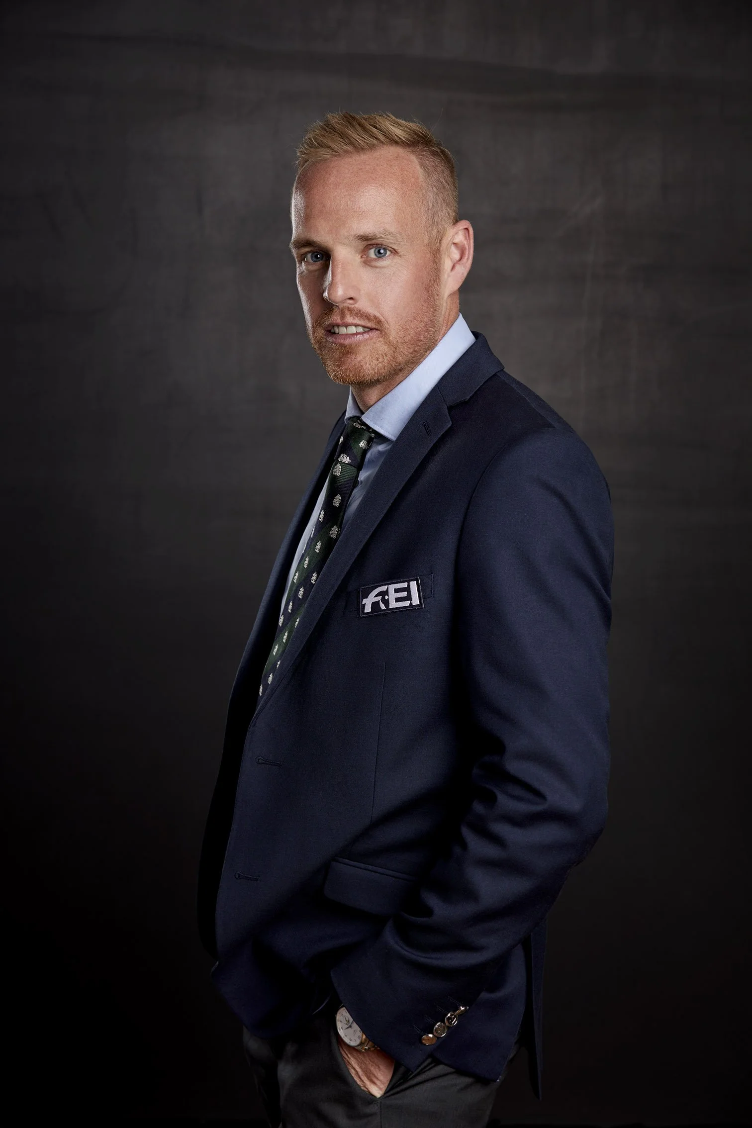 Business portrait for the FEI