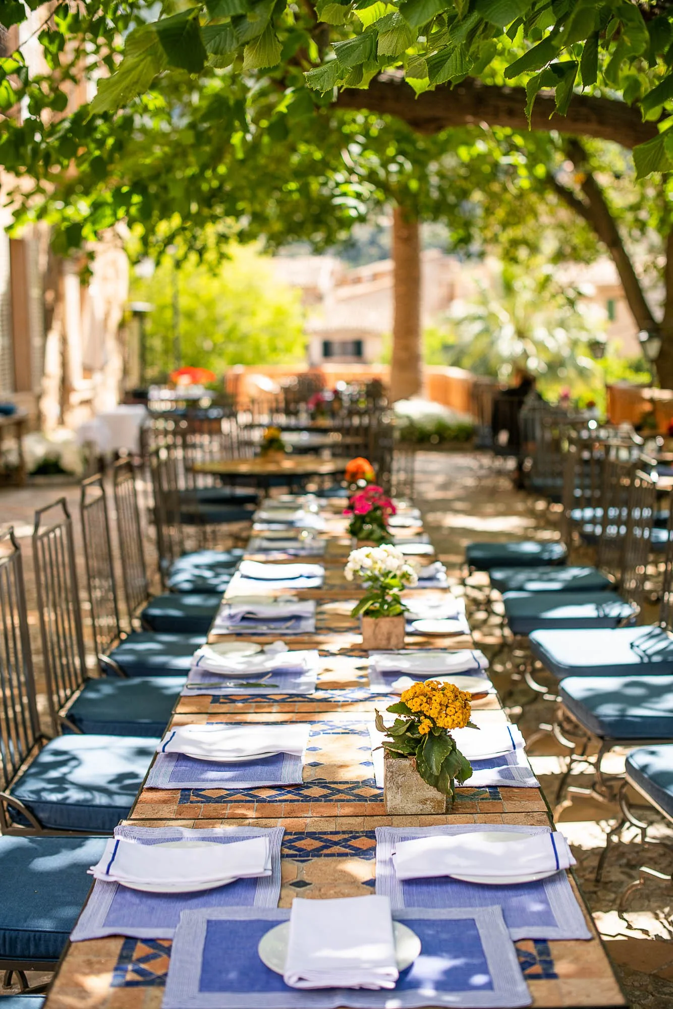 Belmond La Residencia Café Miró Deià Mallorca restaurant terrace Tramuntana mountains luxury dining Mallorca