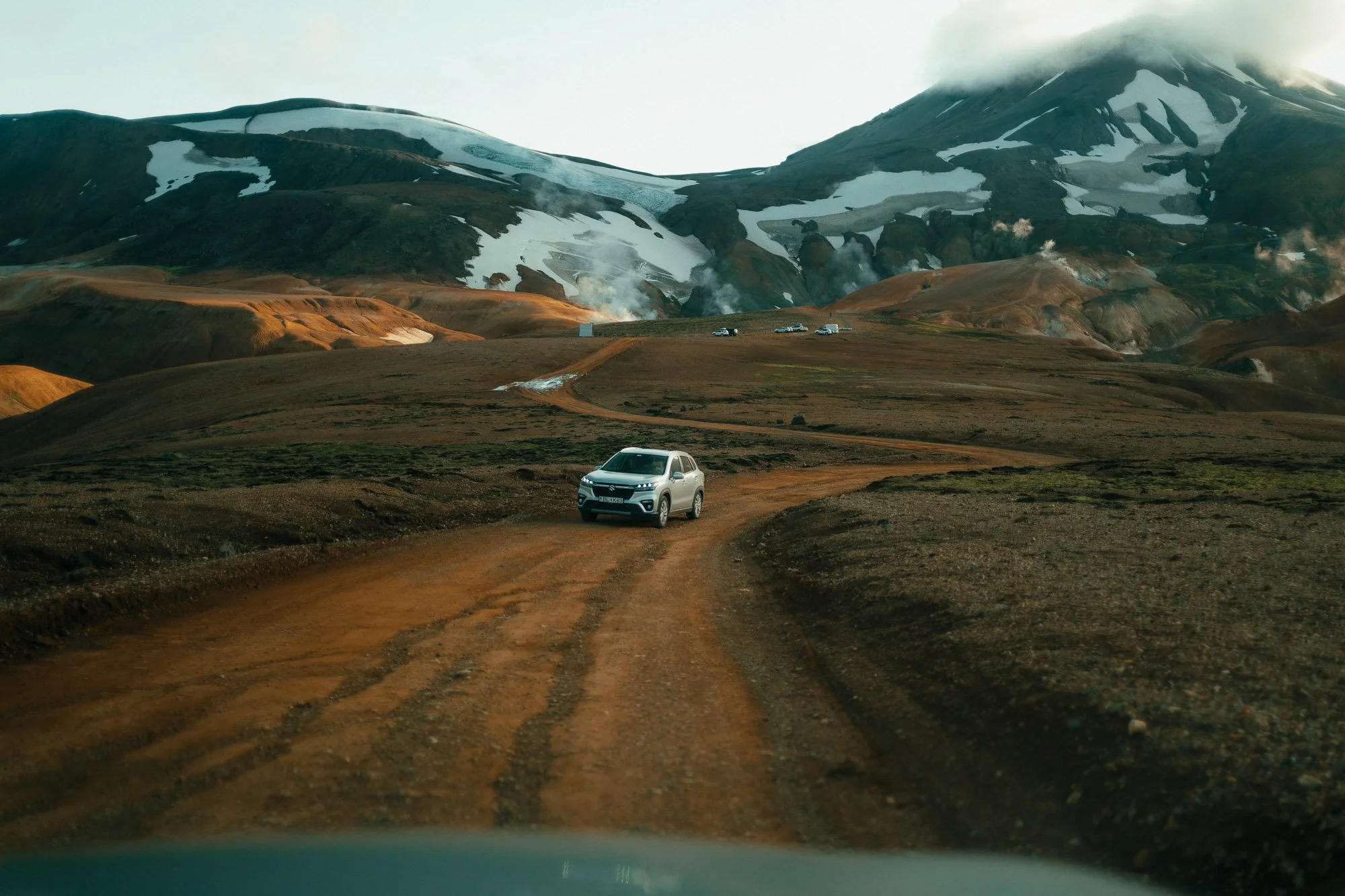 Roadtrip in Icelandic Highlands in Kerlingarfjoll