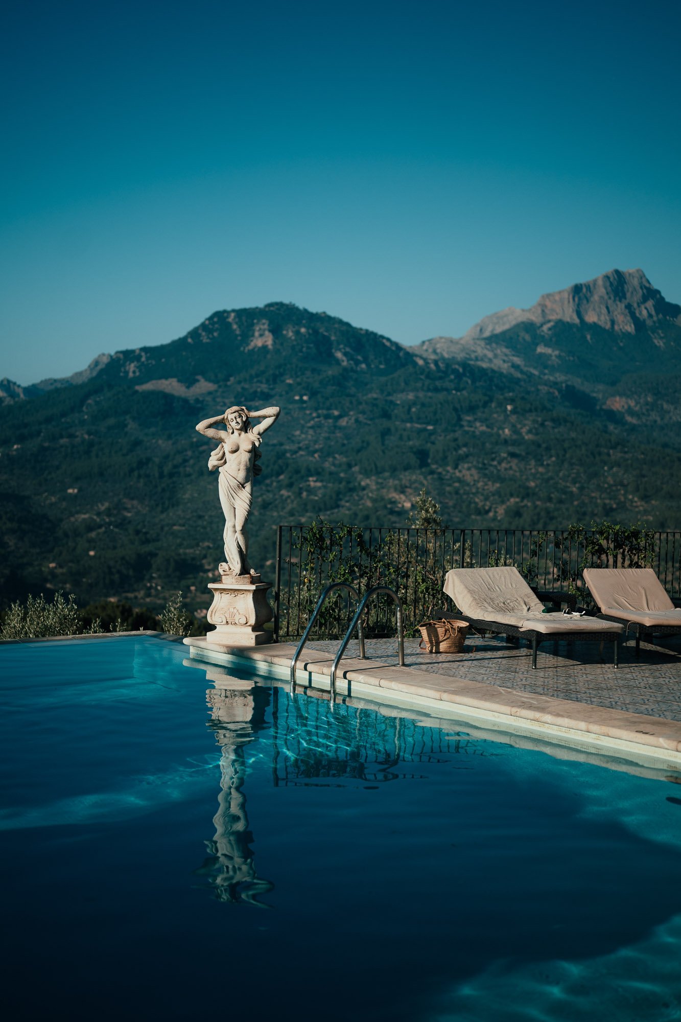 Ca’s Xorc Luxury Retreat Mallorca infinity pool Tramuntana mountains Port de Sóller boutique finca hotel Mallorca Spain