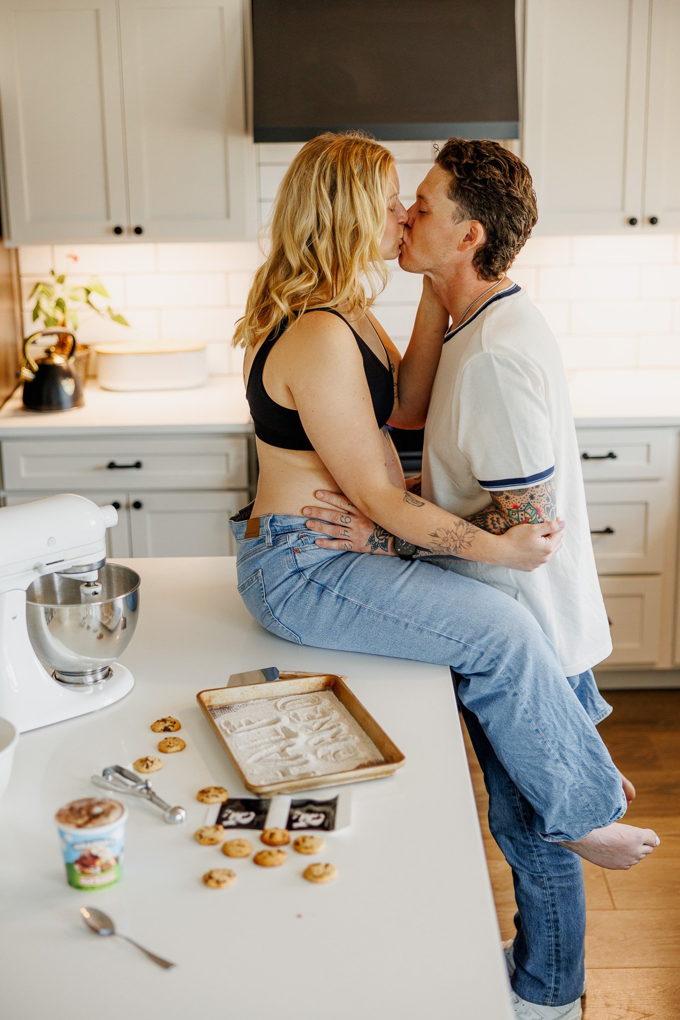 trinity lane photography-fiske-maternity announcement-9.jpg