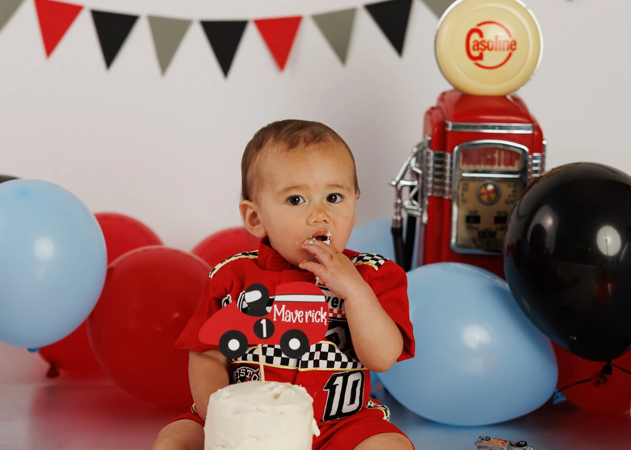 trinity lane photography-maverick-1st-bday-111.jpg