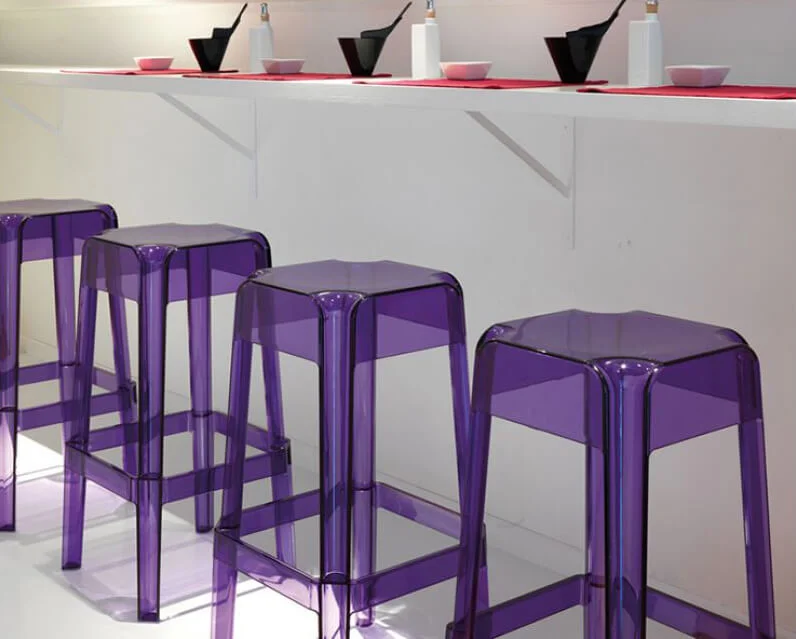 Rubik violet - reception bar.jpg