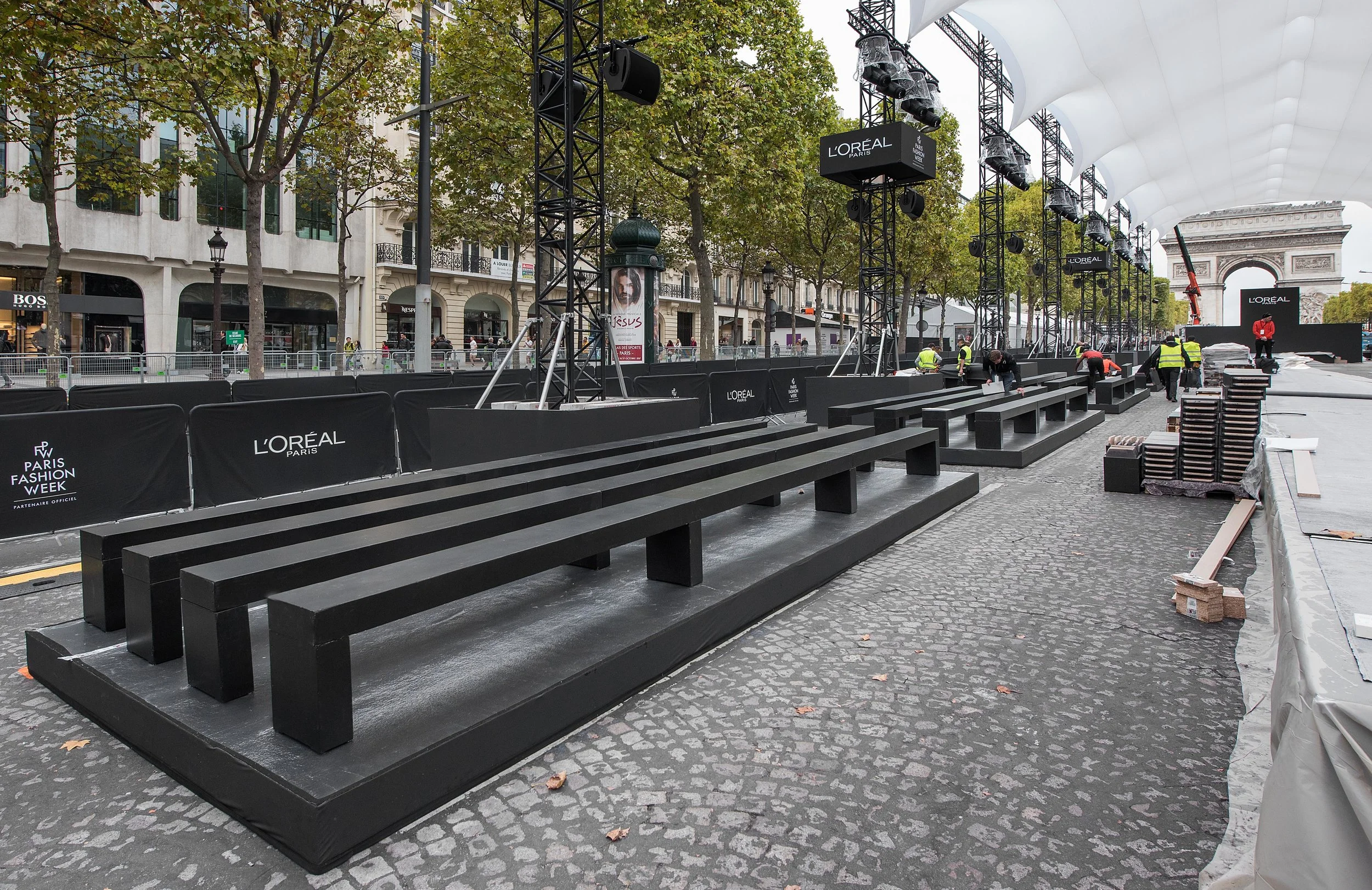 Défilé L'Oréal - Agence Ubi Bene.jpg