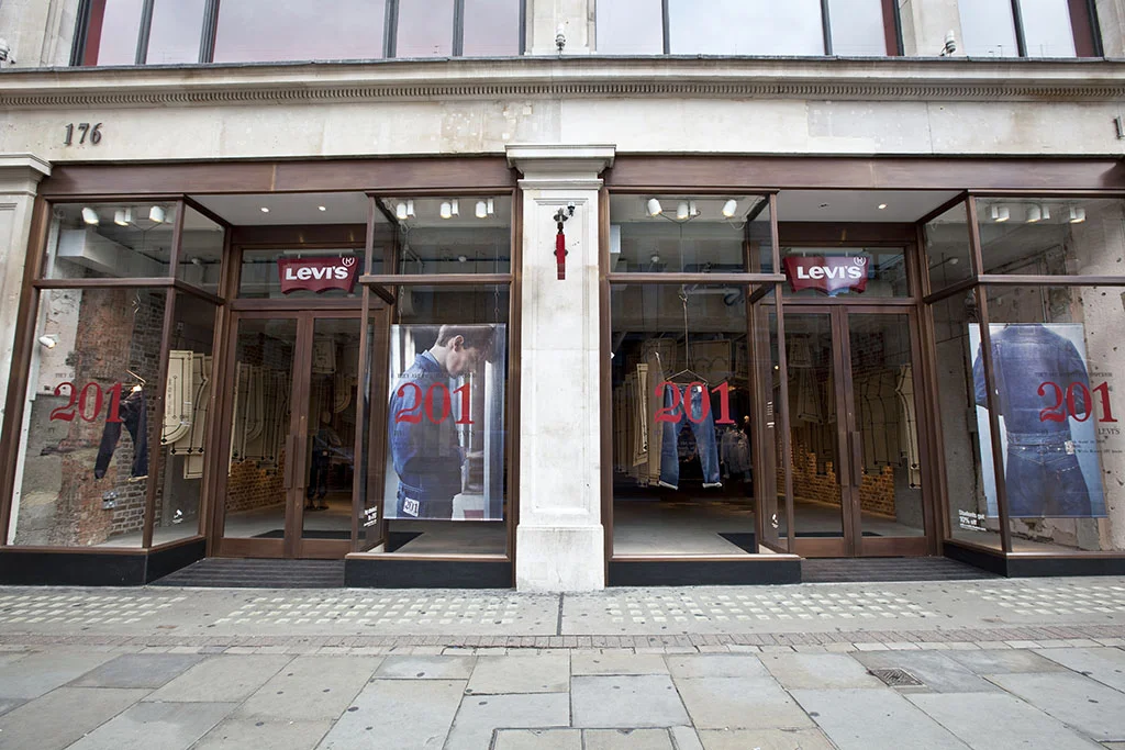 levis_201shopfront1.jpg