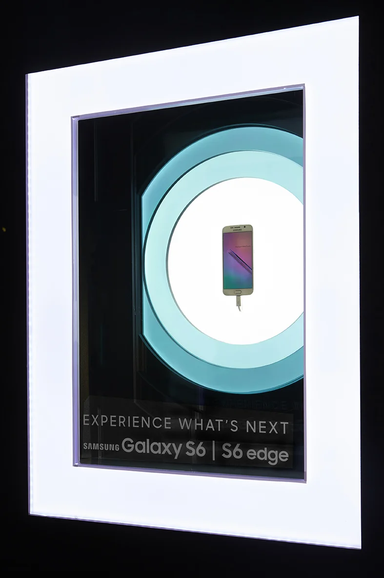 LFoxSamsung_042.jpg