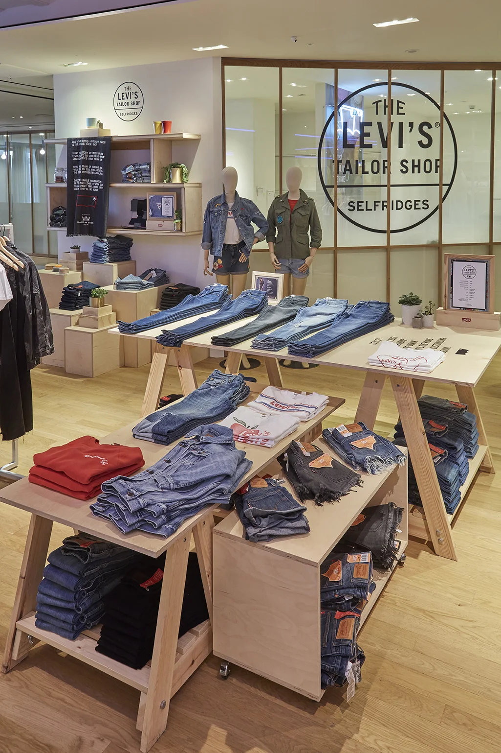 1607 Levis_031.jpg