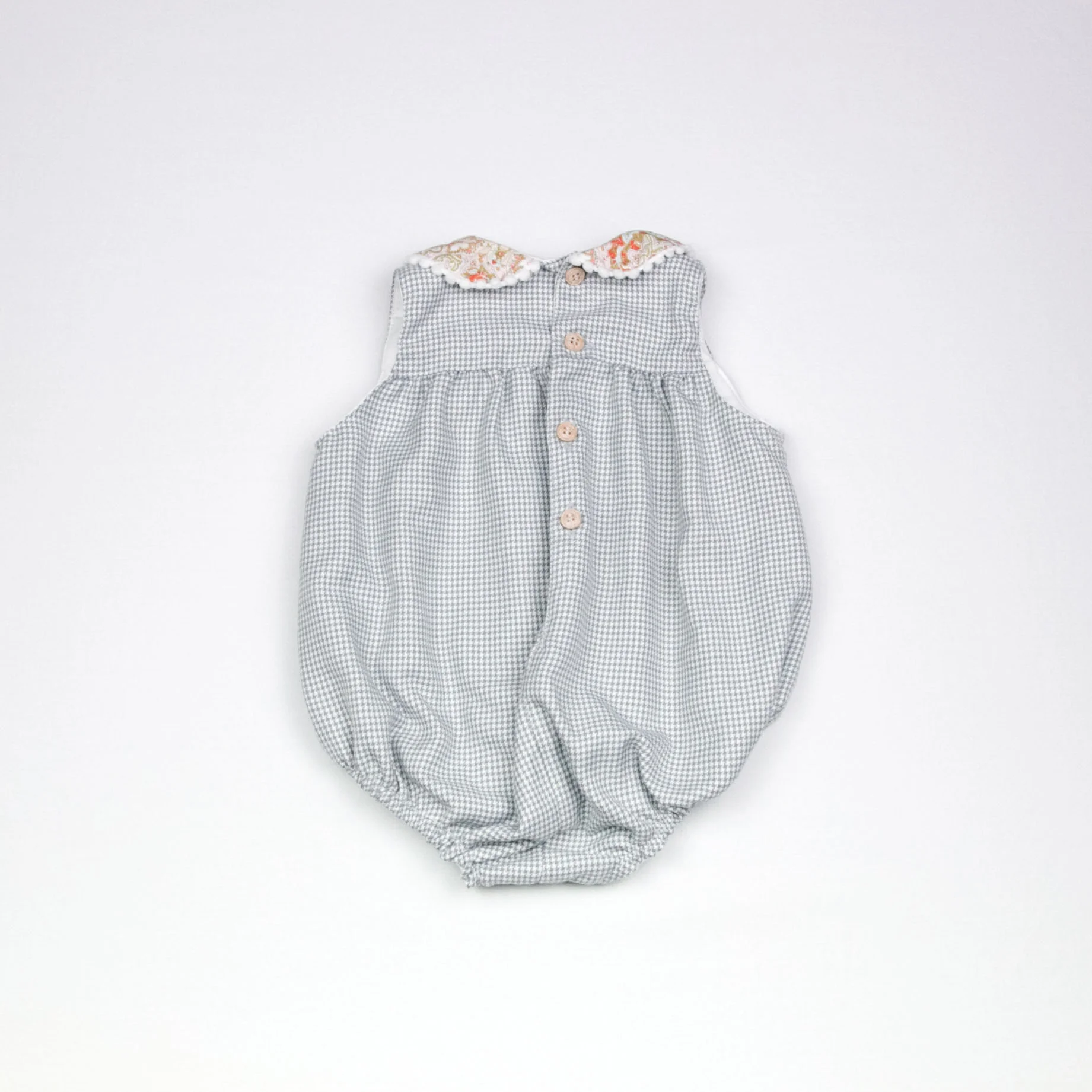 little-RO-london-baby-romper-2c-3.jpg