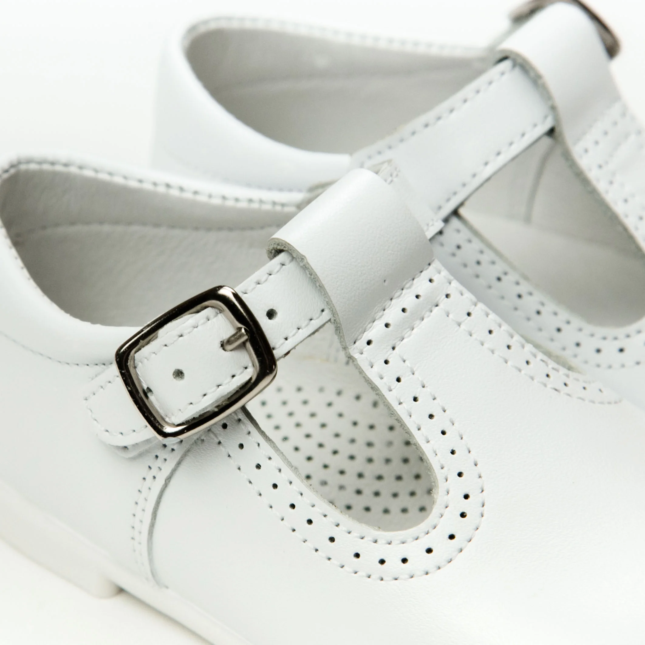 little-ro-baby-white-t bar 1f.jpg