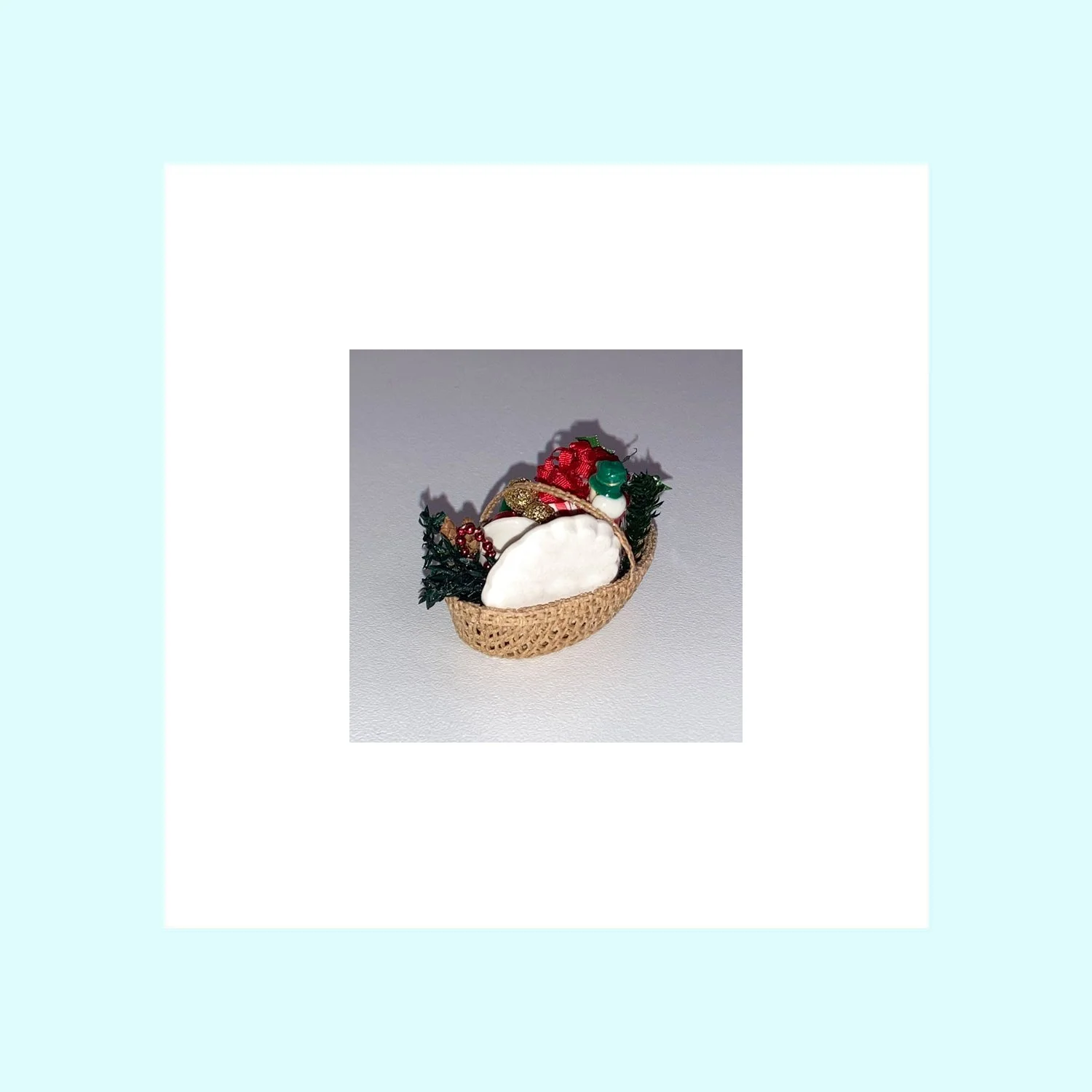 Basket Oval with Bottle back.jpg