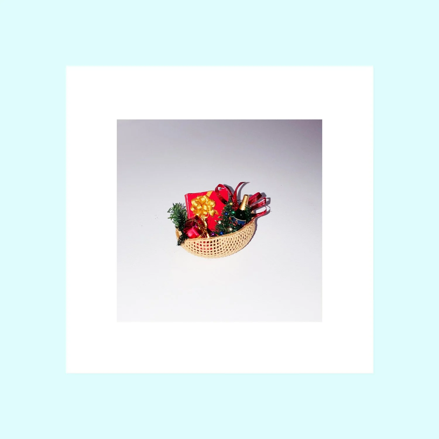 Basket Oval with Bottle.jpg