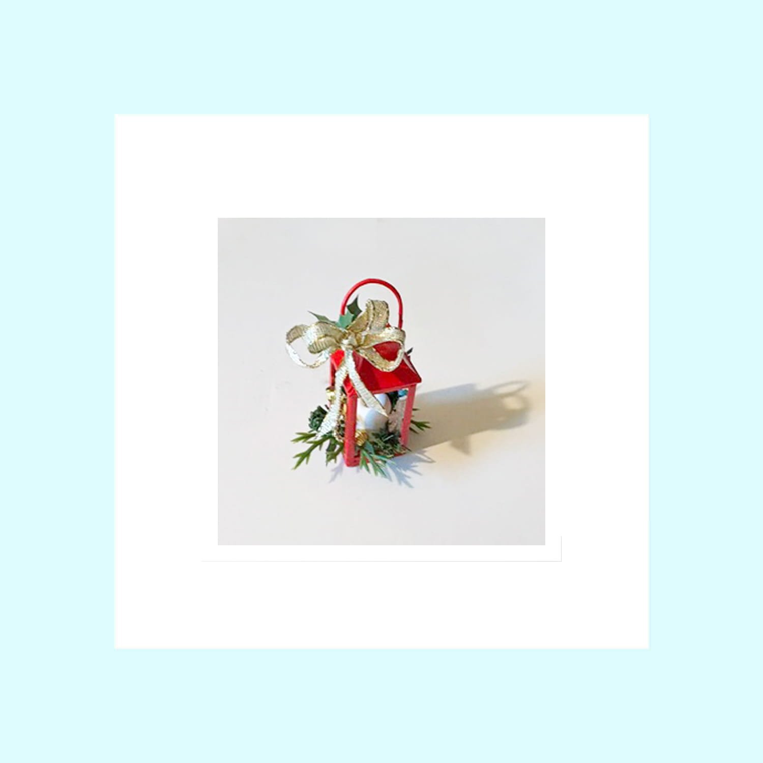 Christmas Lantern - Red with Gold 2.jpg