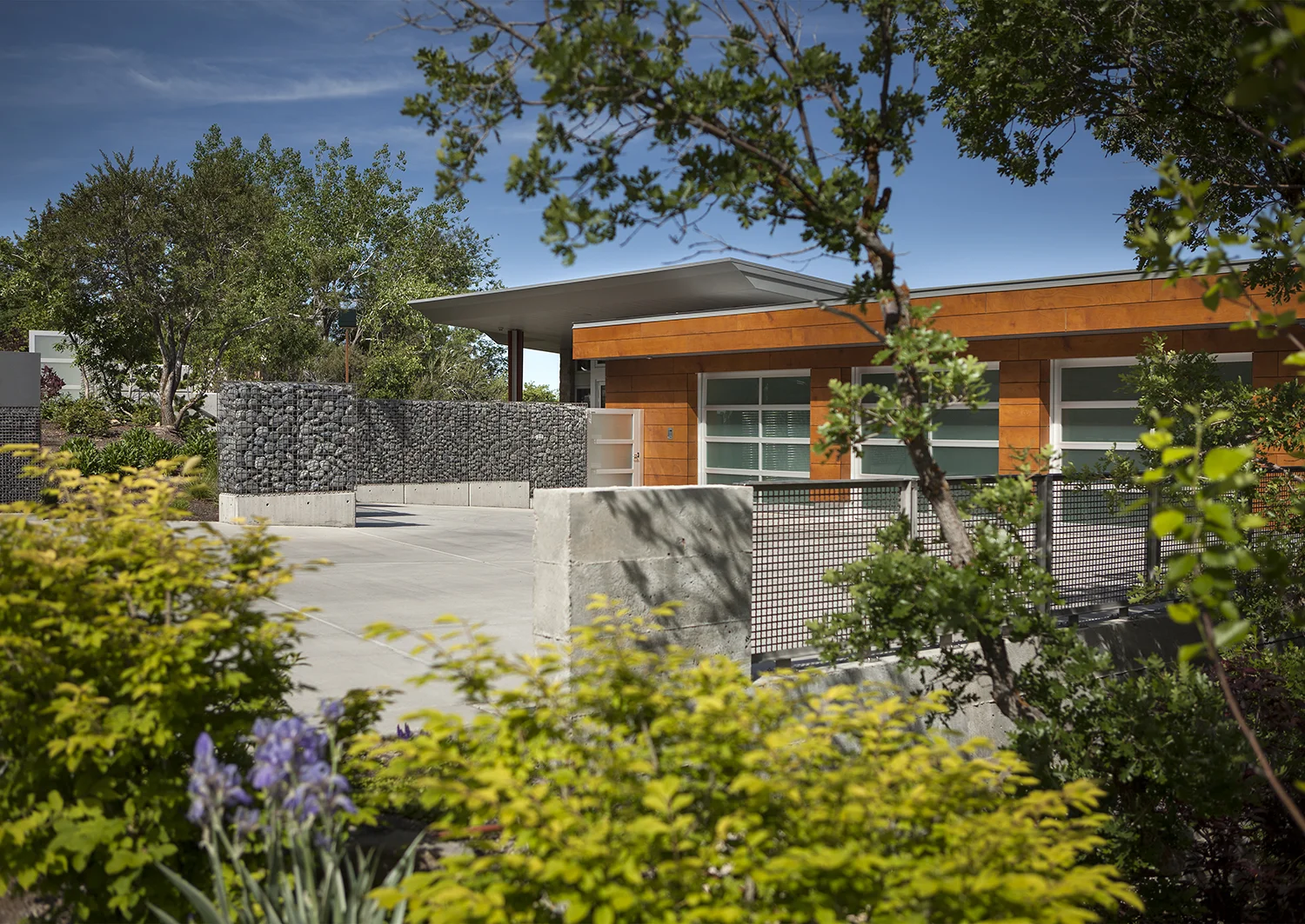 Exterior_04.jpg