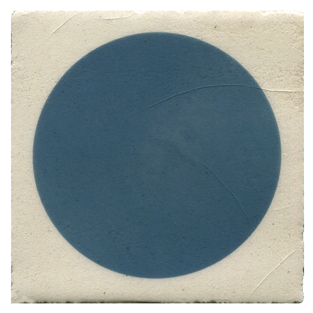Cream with Blue Lustre | Luna