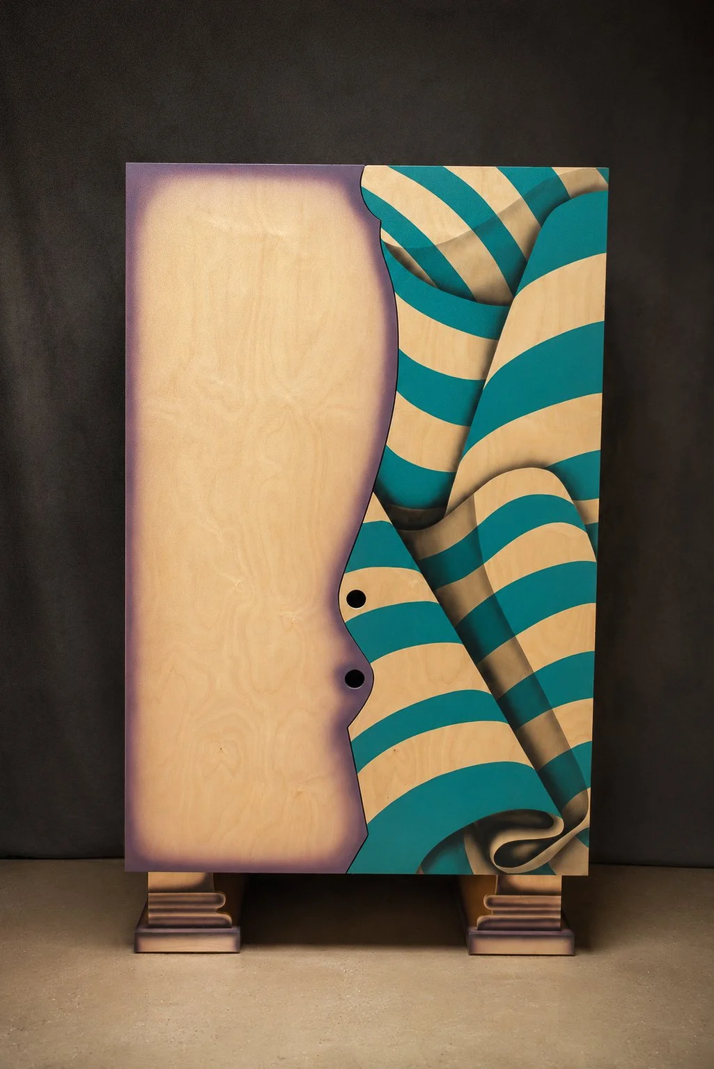 Flag Dresser