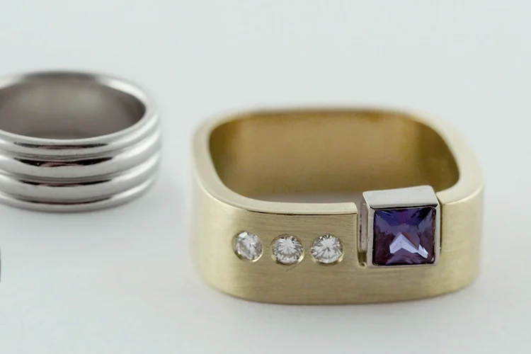 Banner-ManRing.jpg