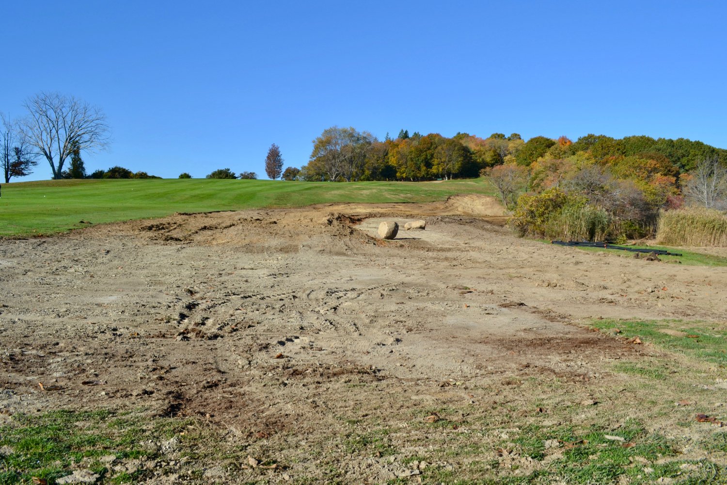  New Bunker &amp; Hillside Contouring - 4th Hole 