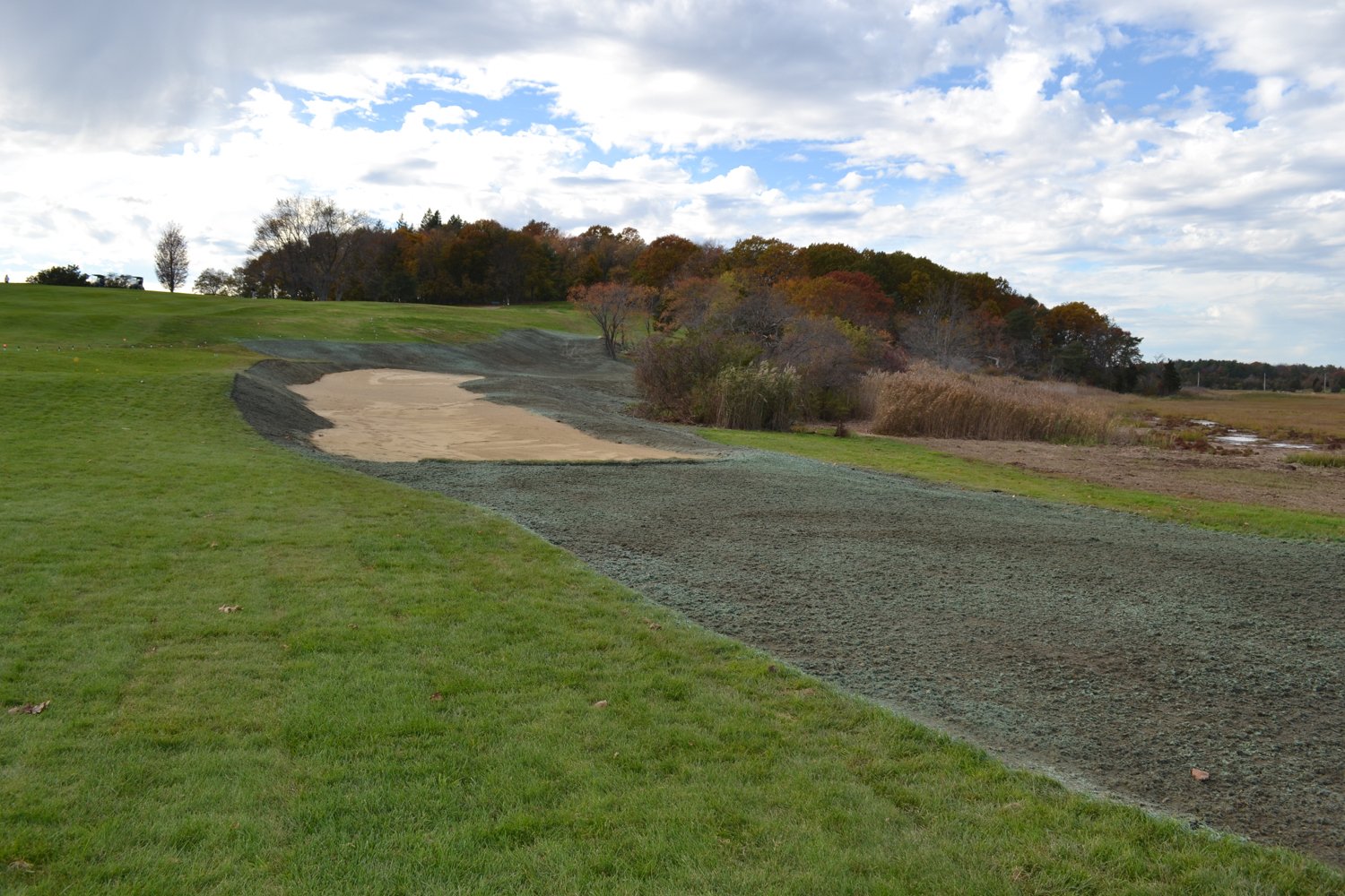  New Bunker &amp; Hillside Contouring - 4th Hole 