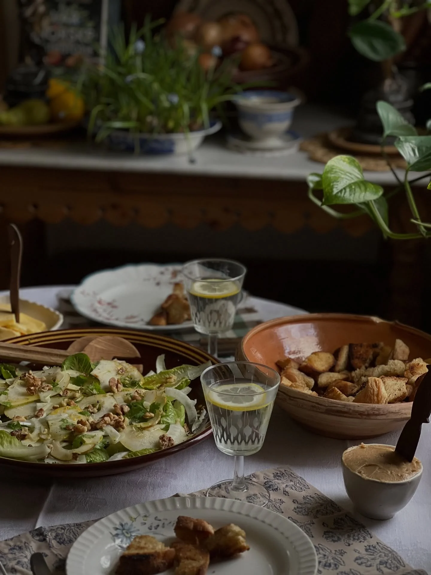 Fennel, pear and warm croutons.

Simple things, made slowly.

Crisp fennel shaved thin, sweet pears at their best, a handful of herbs from the kitchen window, and yesterday&rsquo;s bread turned golden in the pan.

A salad that feels like spring arriv