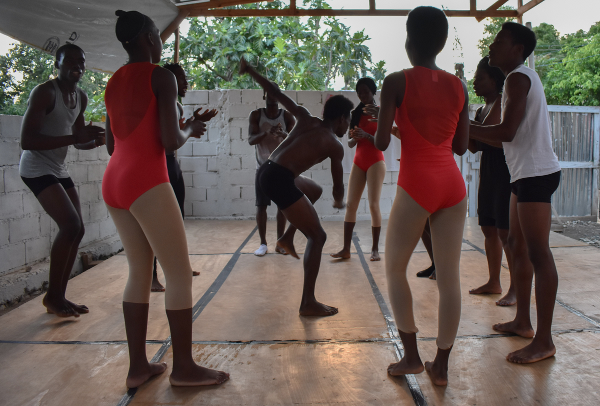 Haitian Dance School @ Sephora  2047.jpg