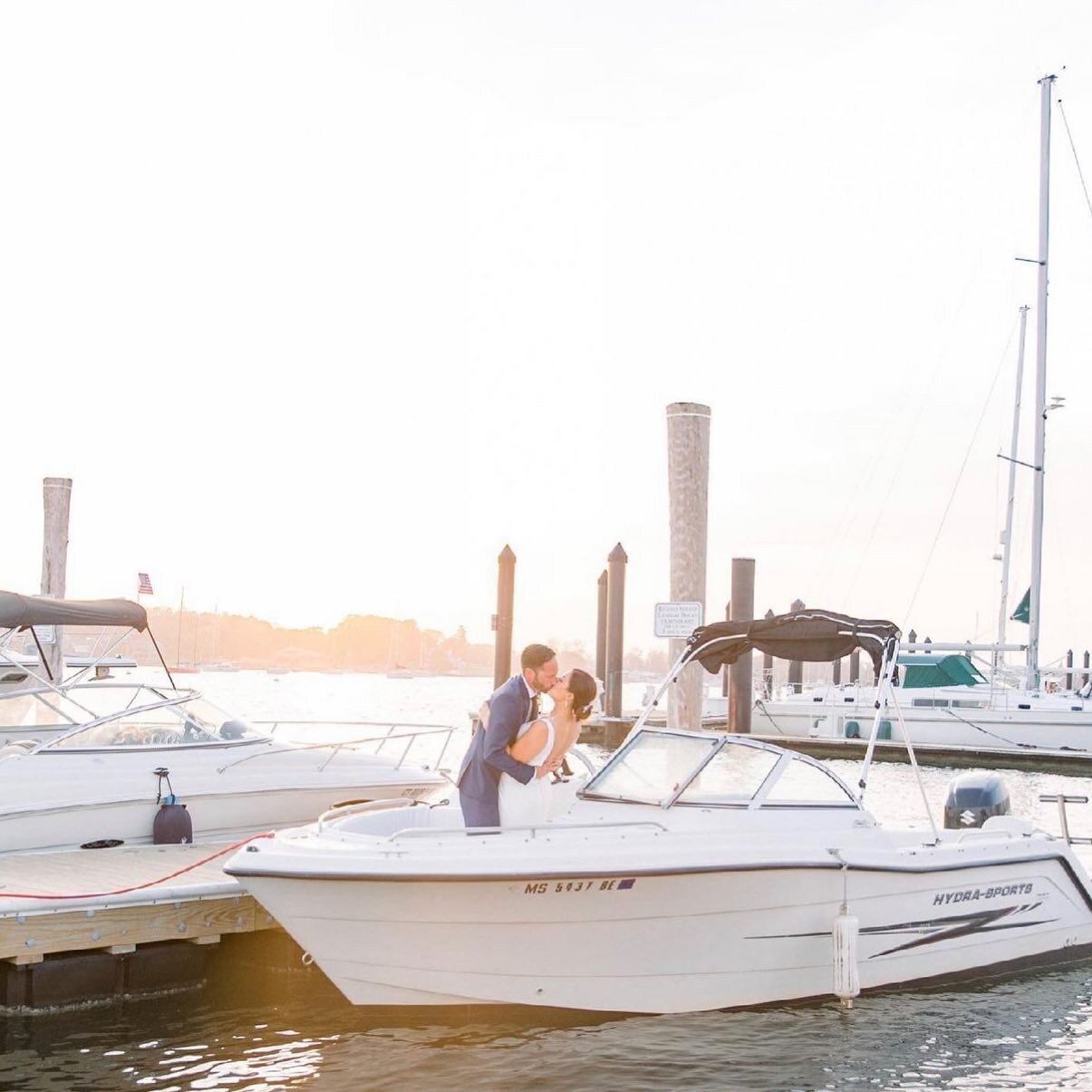 RI is considered the Ocean State.  So, it&rsquo;s only fitting for a boat to be included on your wedding day.  Don&rsquo;t you think? 
💕👰🏻&zwj;♀️🤵🏼&zwj;♂️⚓️💕

Hair + Makeup by @kristenpbeauty_